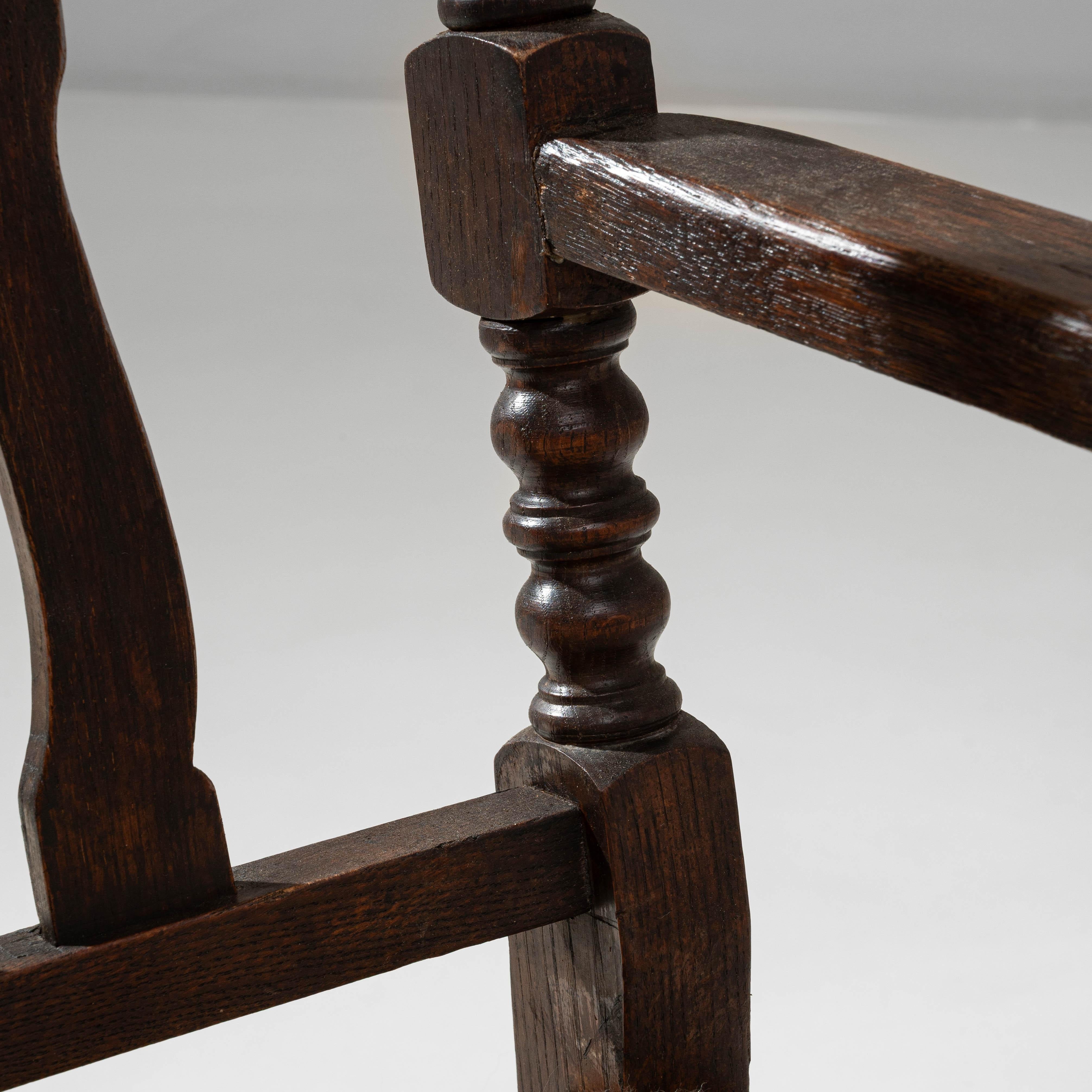 Paire de fauteuils en bois baroque français du 20e siècle avec sièges tapissés en vente 5