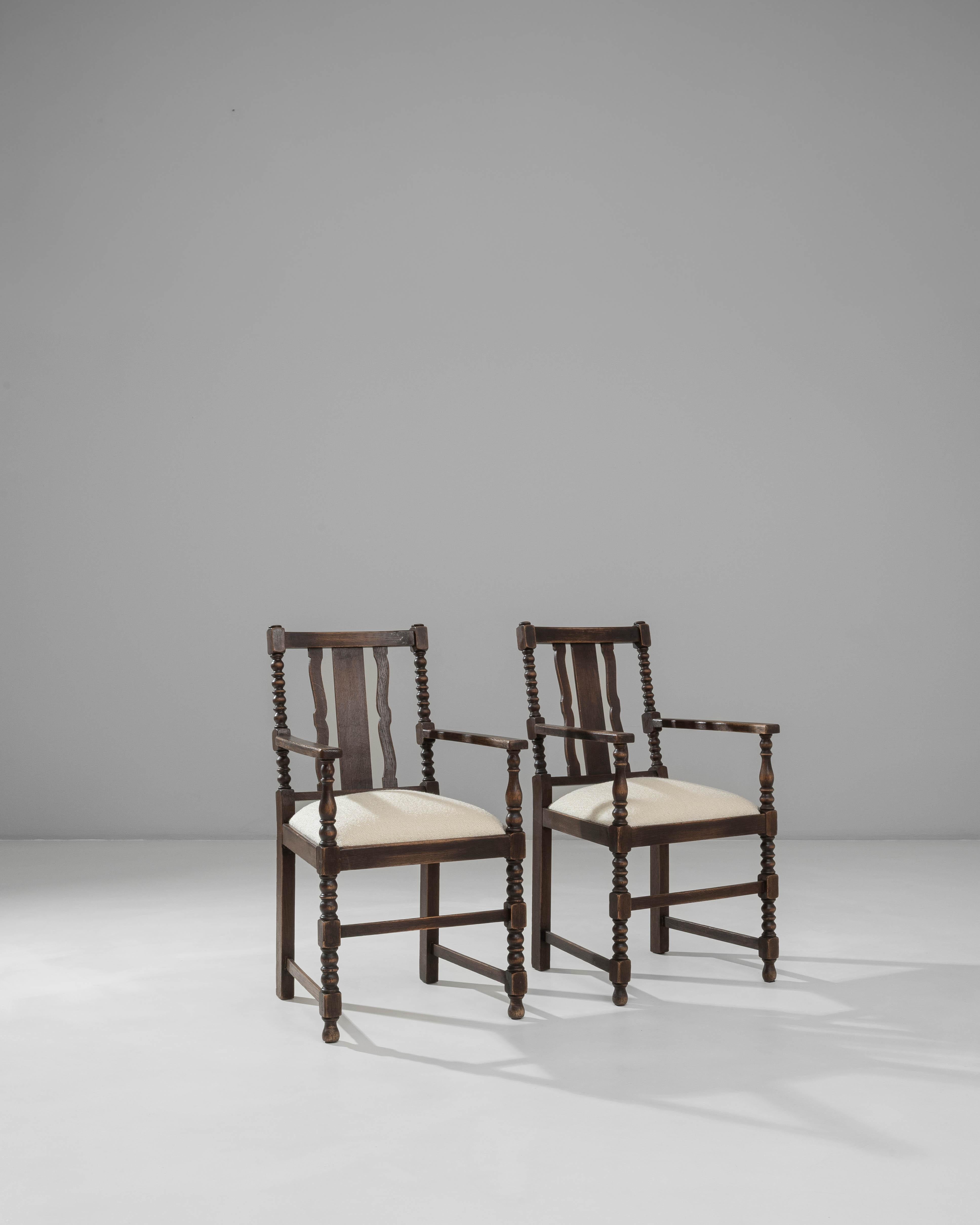 Paire de fauteuils en bois baroque français du 20e siècle avec sièges tapissés en vente 2