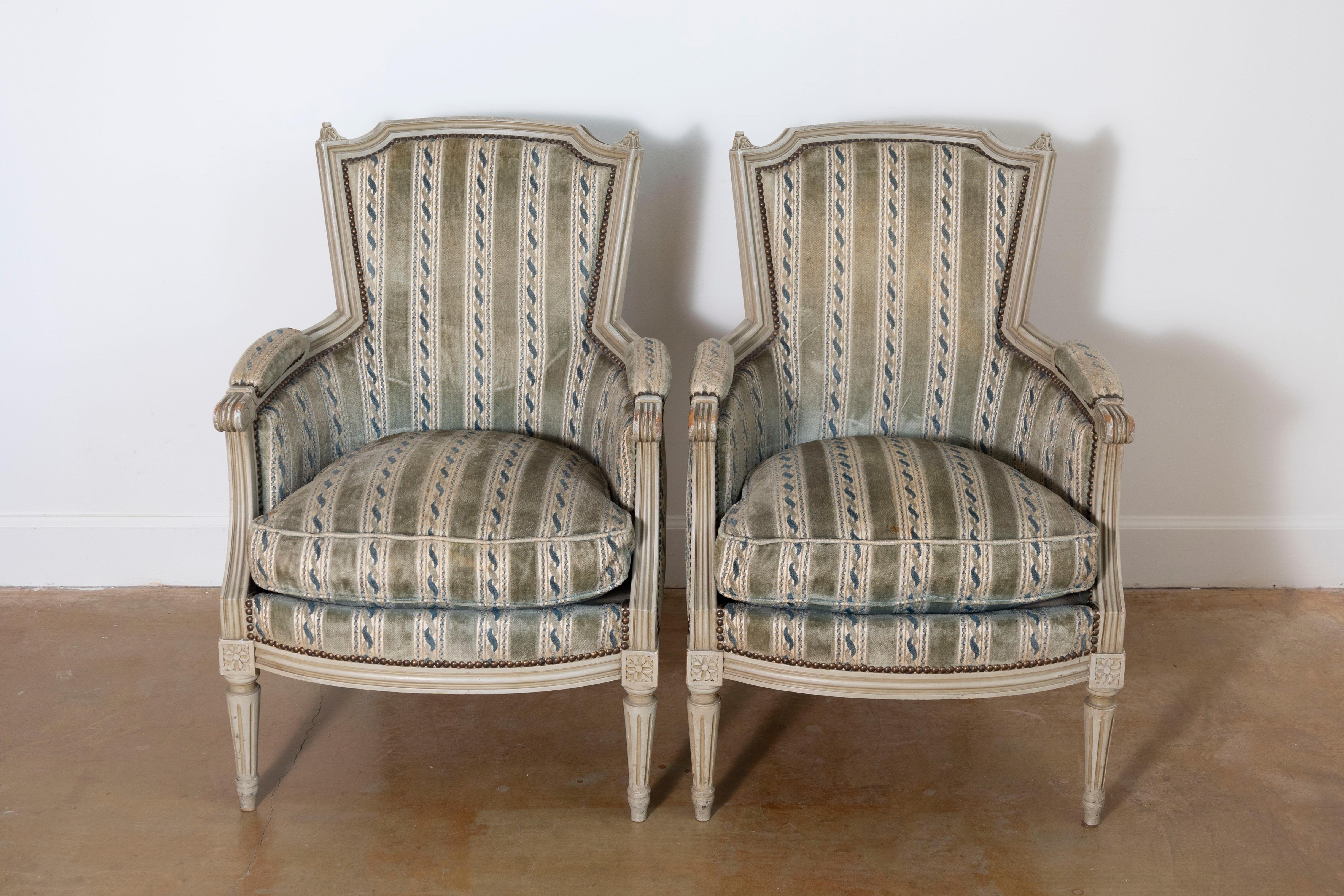 Pair of 20th Century French Bergeres For Sale 6