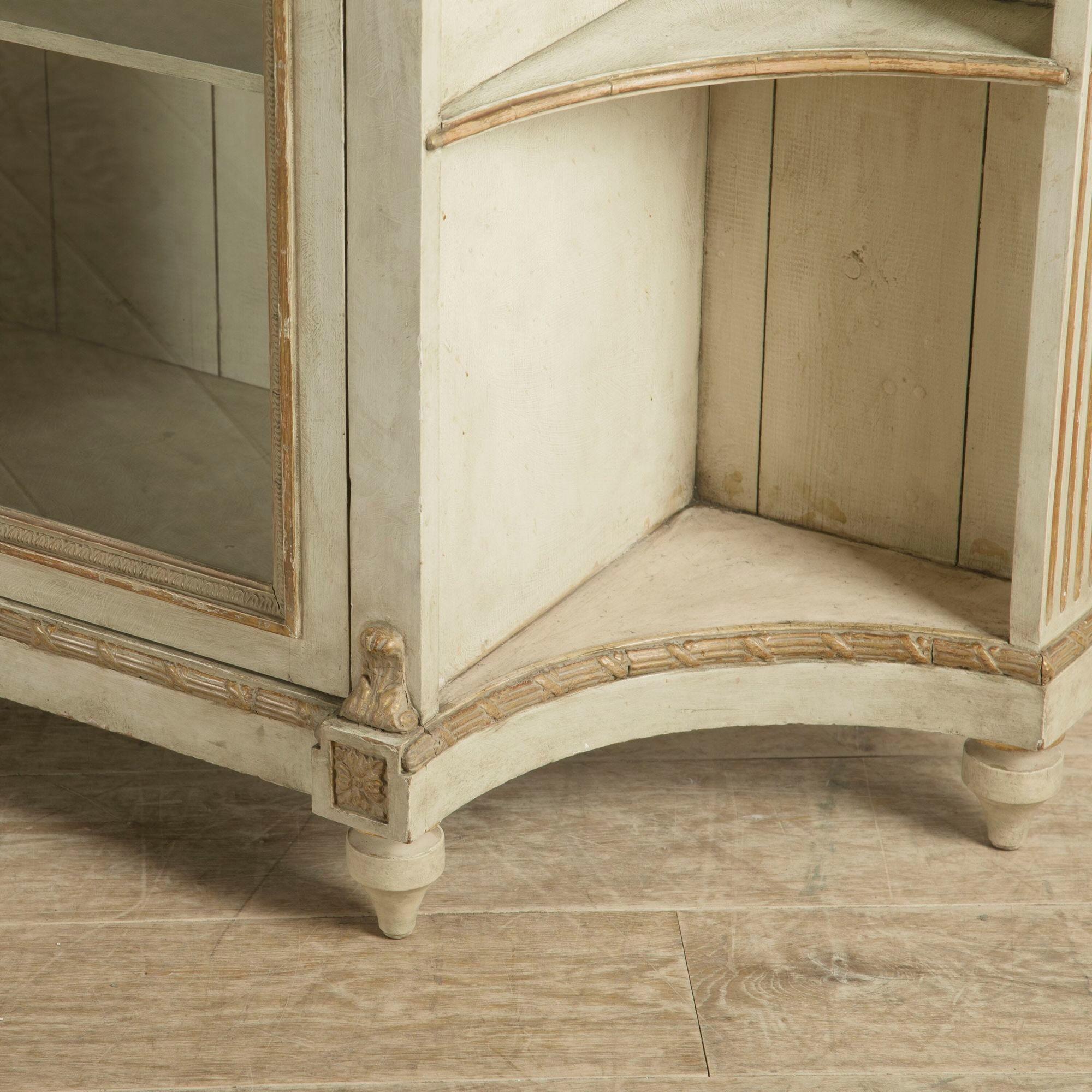 Louis XVI Pair of 20th Century French Display Buffets For Sale