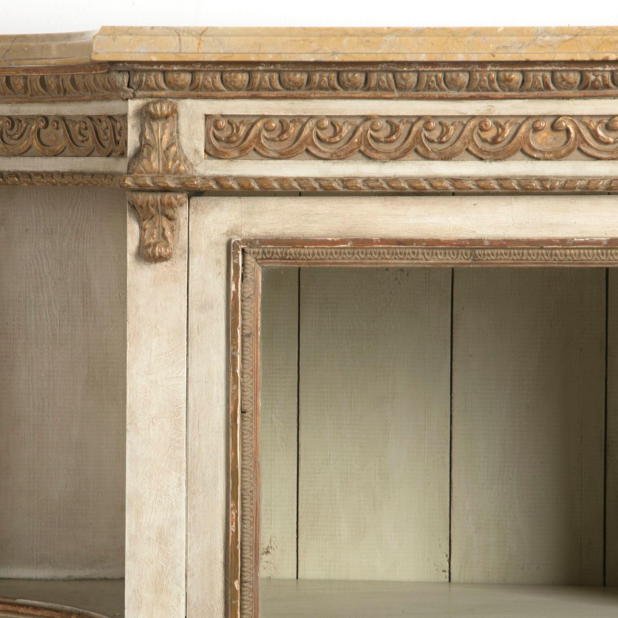 Pair of 20th Century French Display Buffets In Good Condition For Sale In Gloucestershire, GB