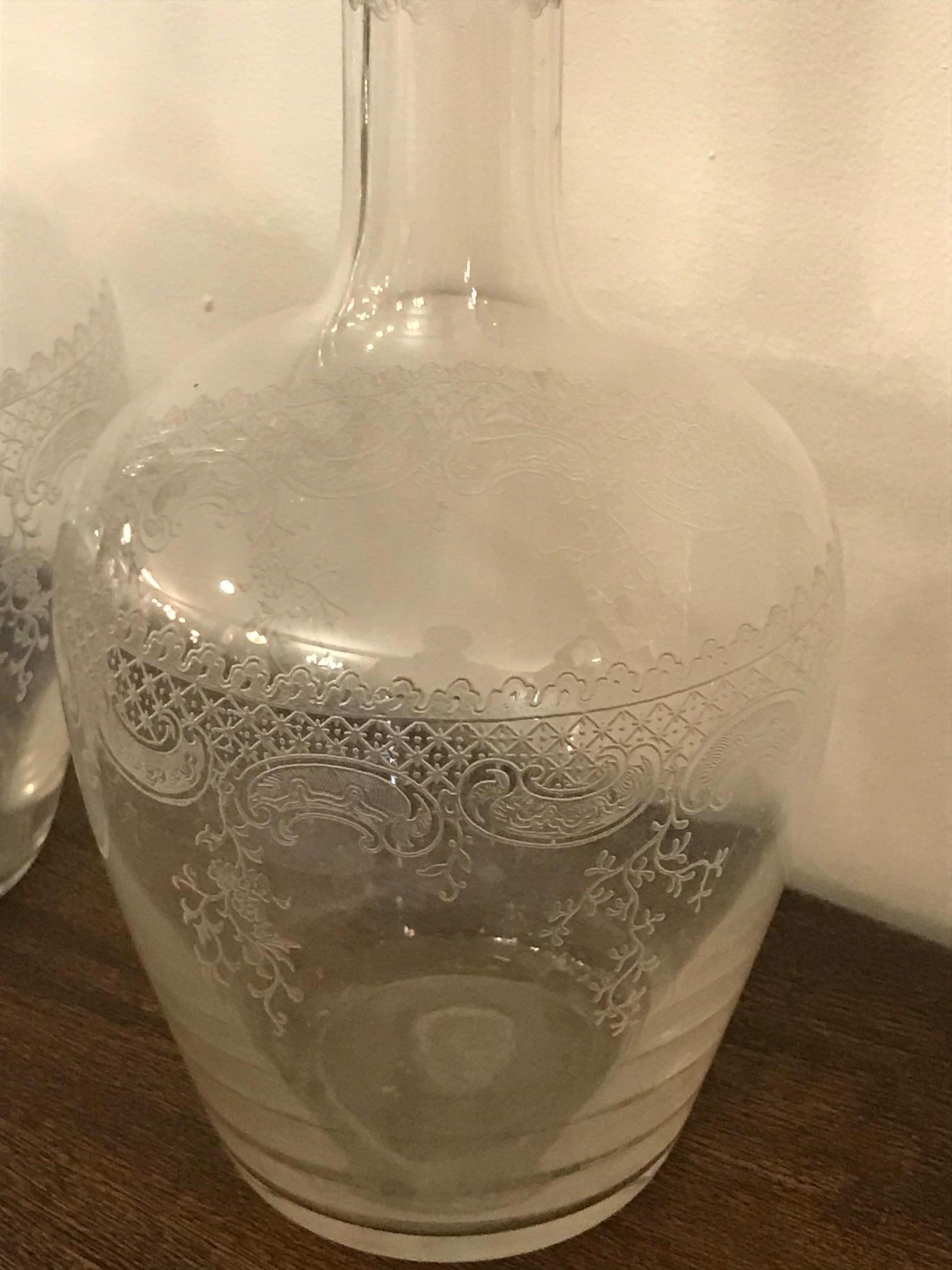 Pair of 20th Century French Engraved Crystal Carafes, circa 1900s For Sale 4