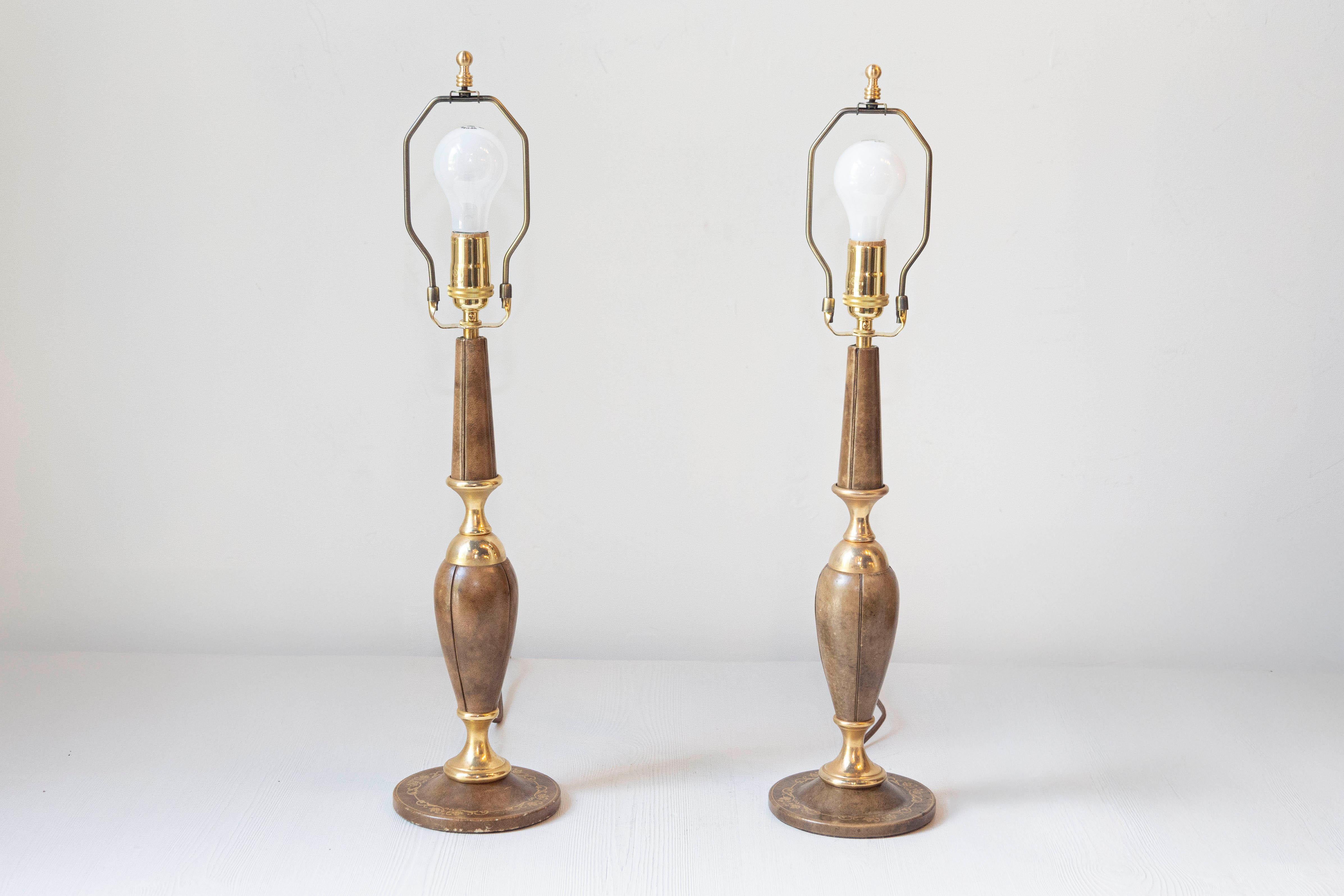 Métal Paire de lampes françaises du 20ème siècle en vente
