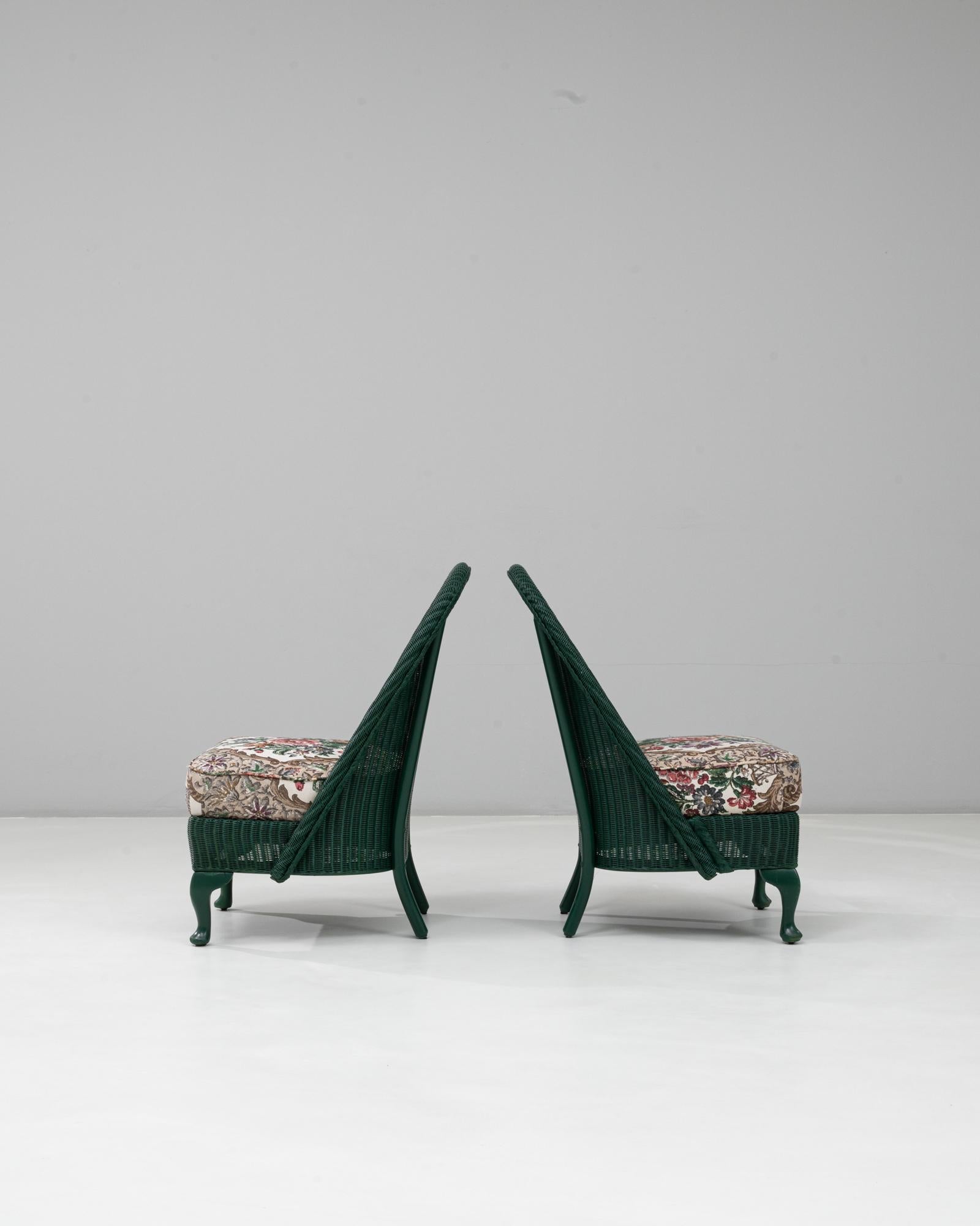 Coppia di sedie Lloyd Loom francesi del XX secolo con sedute imbottite in vendita 1