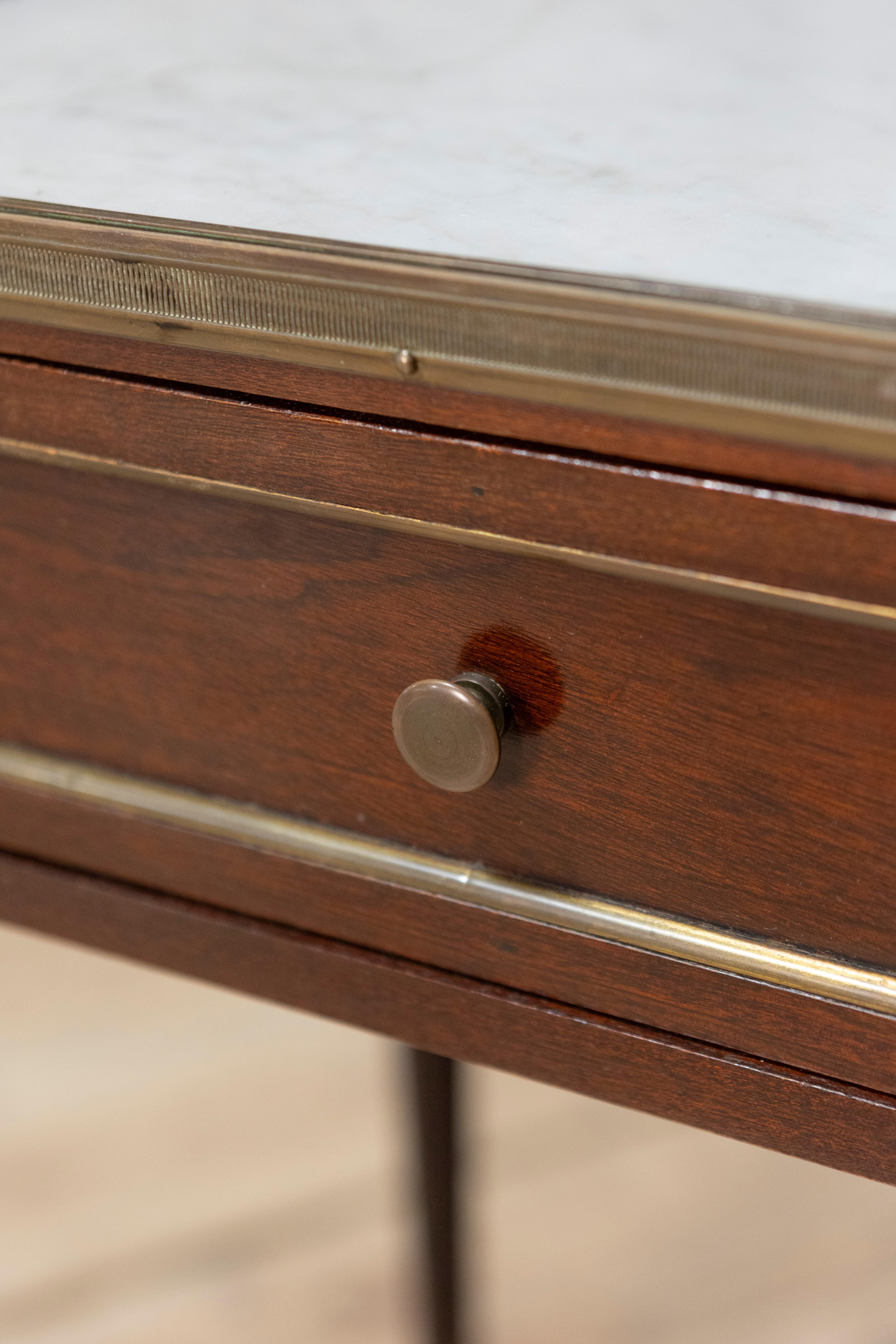 Pair of 20th Century French Louis XVI Style Bedside Tables For Sale 6
