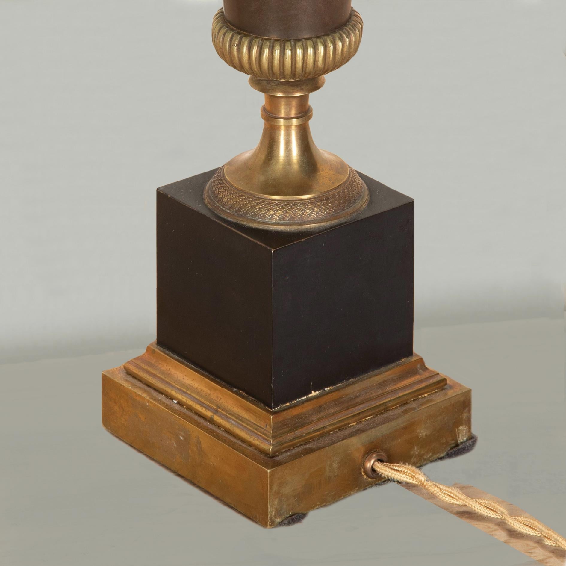 Pareja de lámparas de palma de fronda estilo Maison Charles francesas del siglo XX Dorado en venta