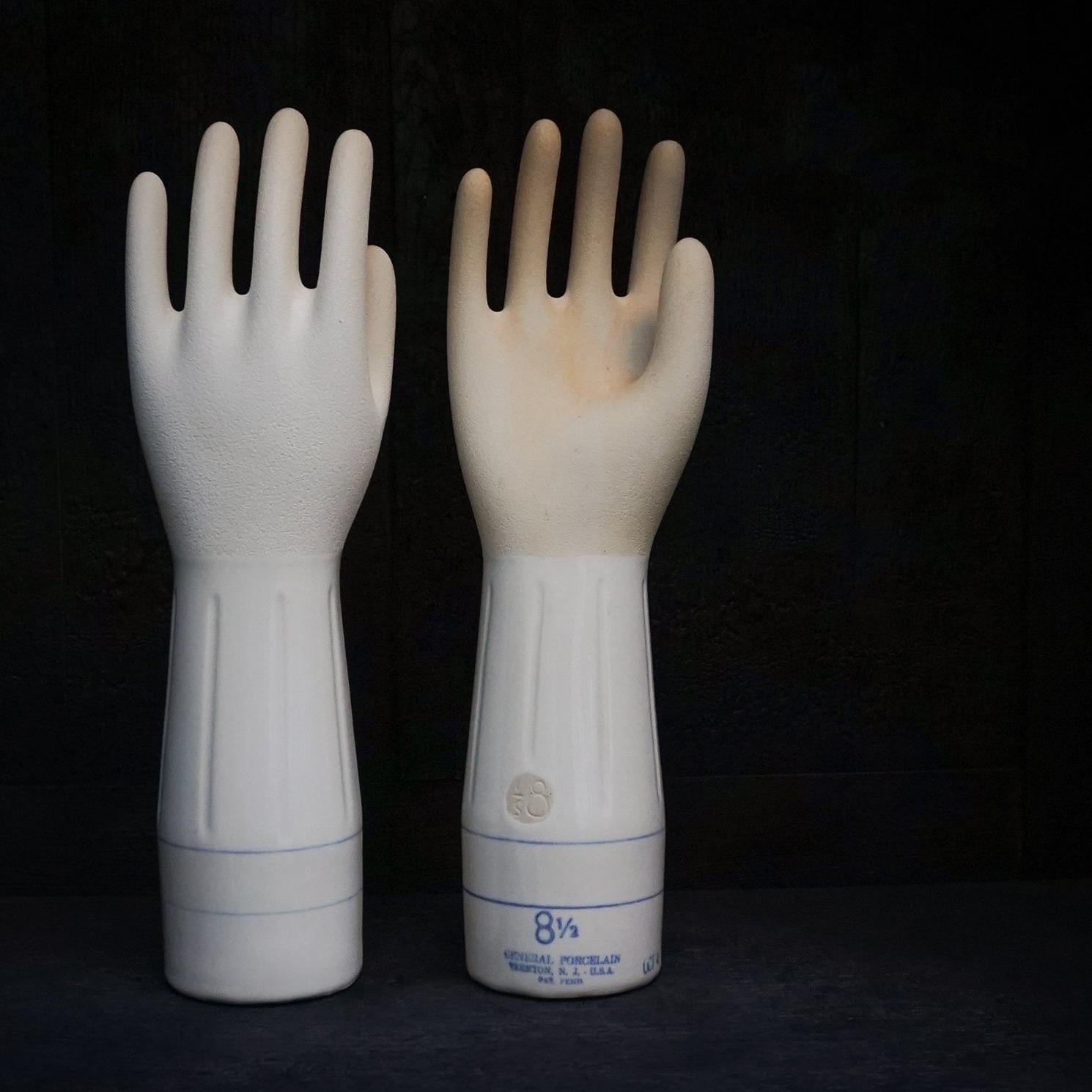 Américain Paire de moules à gants industriels General Porcelain du 20ème siècle Trenton NJ:: USA en vente