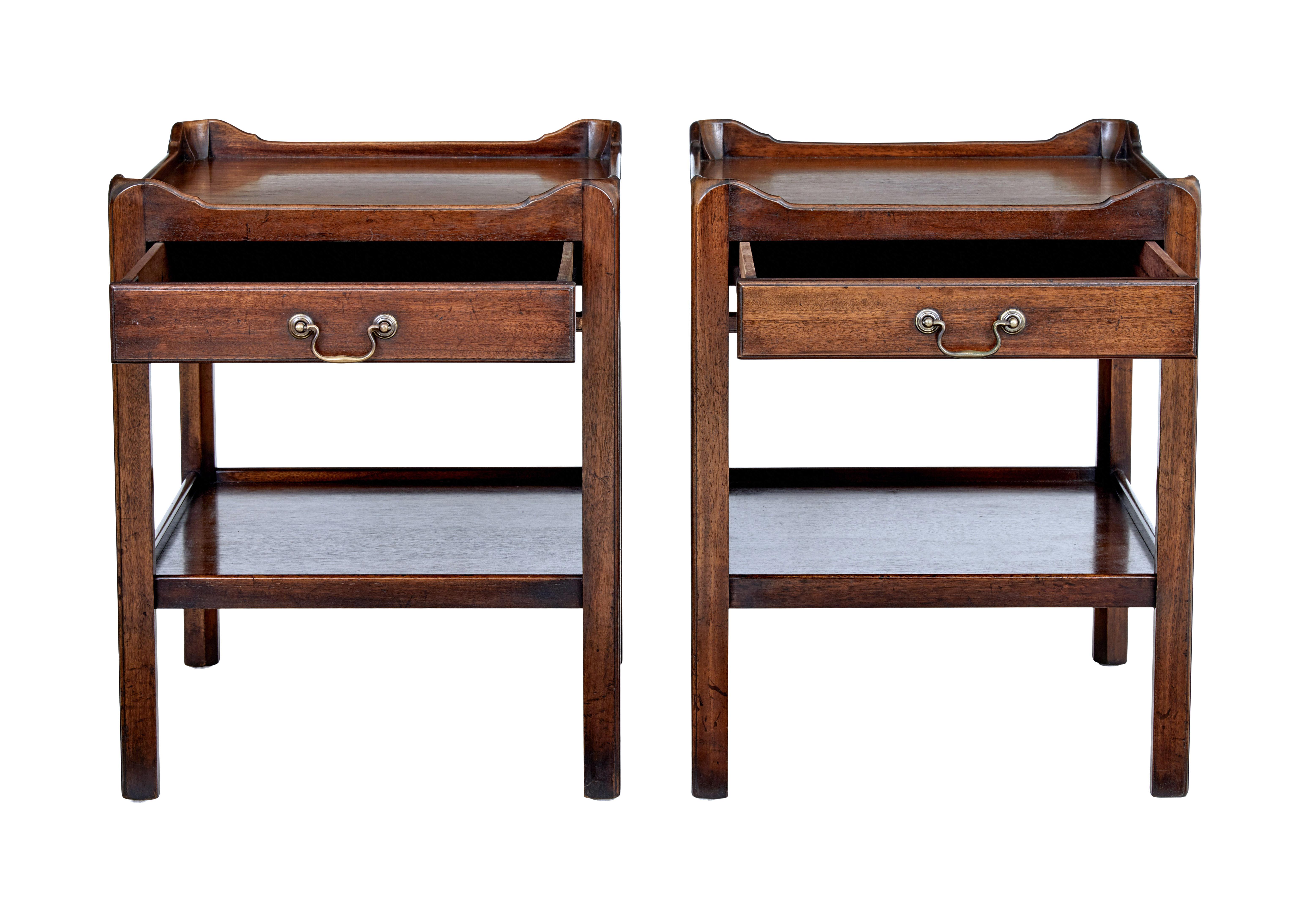 Pair of 20th century Georgian design mahogany side tables, circa 1980.

Good quality pair of mahogany side tables, that would work perfectly either side of a sofa. Shaped gallery top, single drawer to the front fitted with brass swan neck
