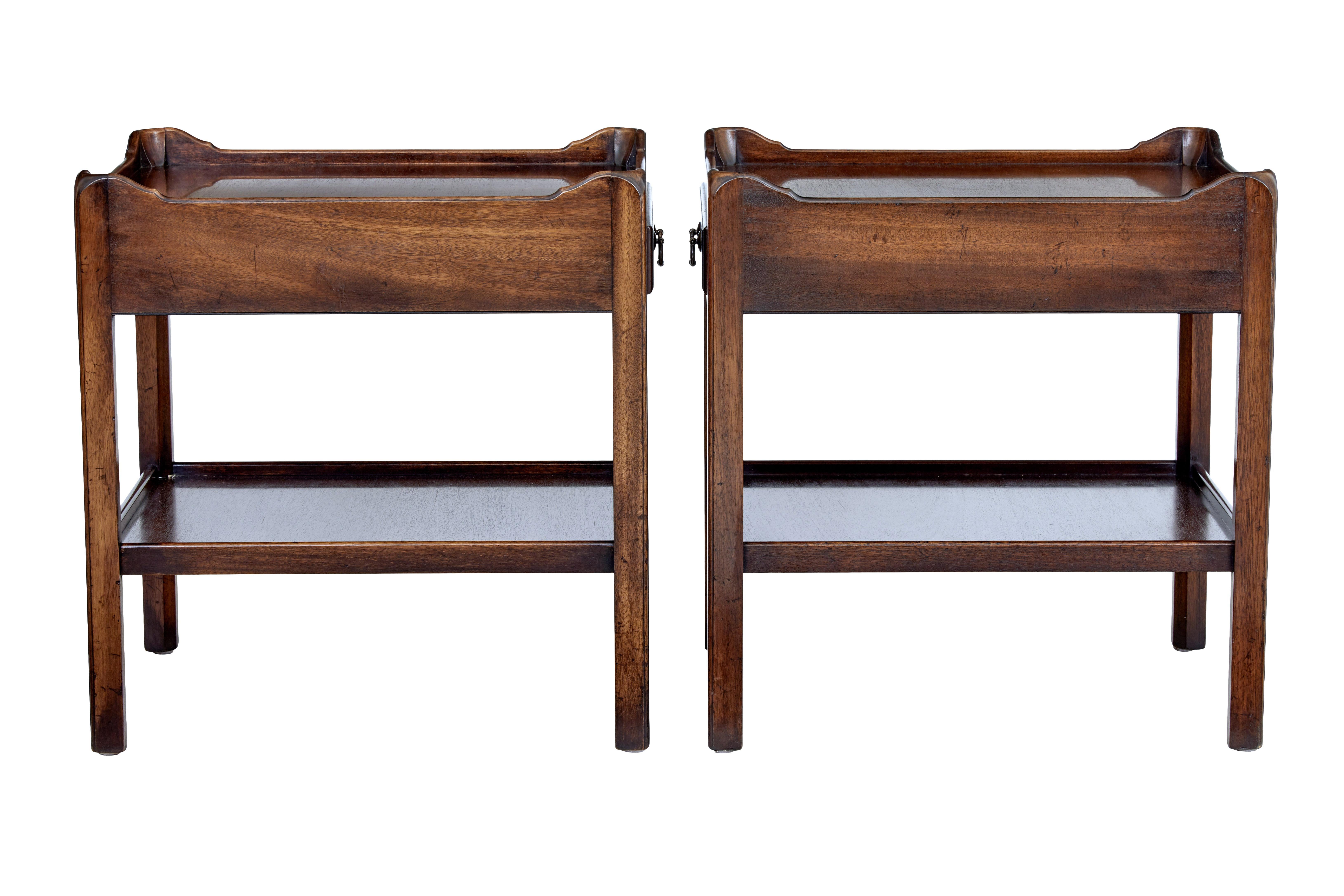 Pair of 20th Century Georgian Design Mahogany Side Tables In Good Condition In Debenham, Suffolk