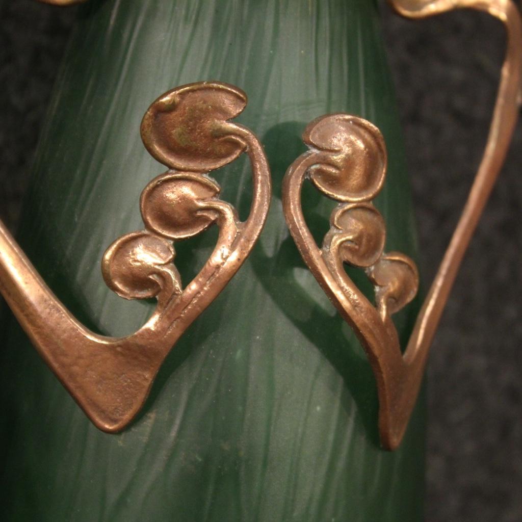 Paar Vasen aus Glas und Metall im französischen Jugendstil des 20. Jahrhunderts, 1950 im Angebot 1