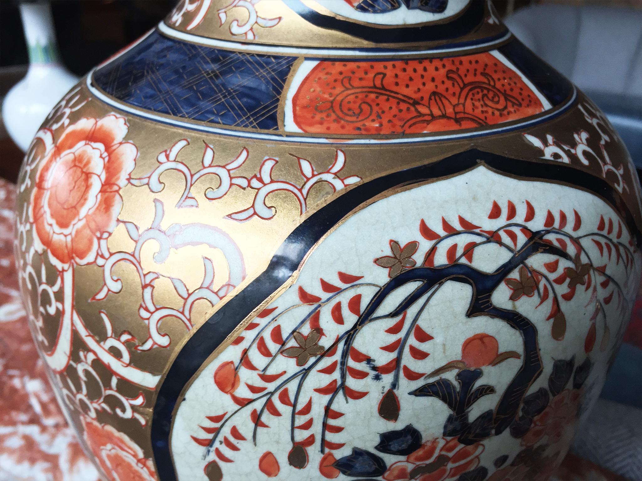 Pair of 20th Century Imari Style Porcelain Vase Table Lamps 6