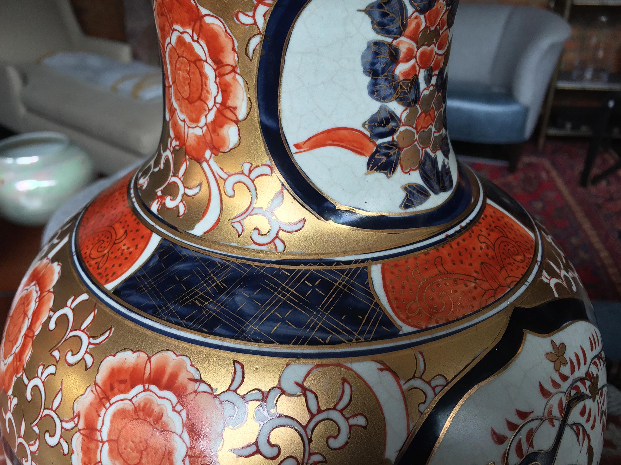 Pair of 20th Century Imari Style Porcelain Vase Table Lamps 3