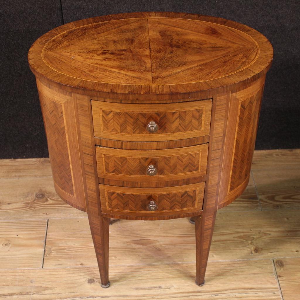 Mid-20th Century Paire de tables de nuit italiennes ovales en bois marqueté du 20e siècle, années 1950 en vente