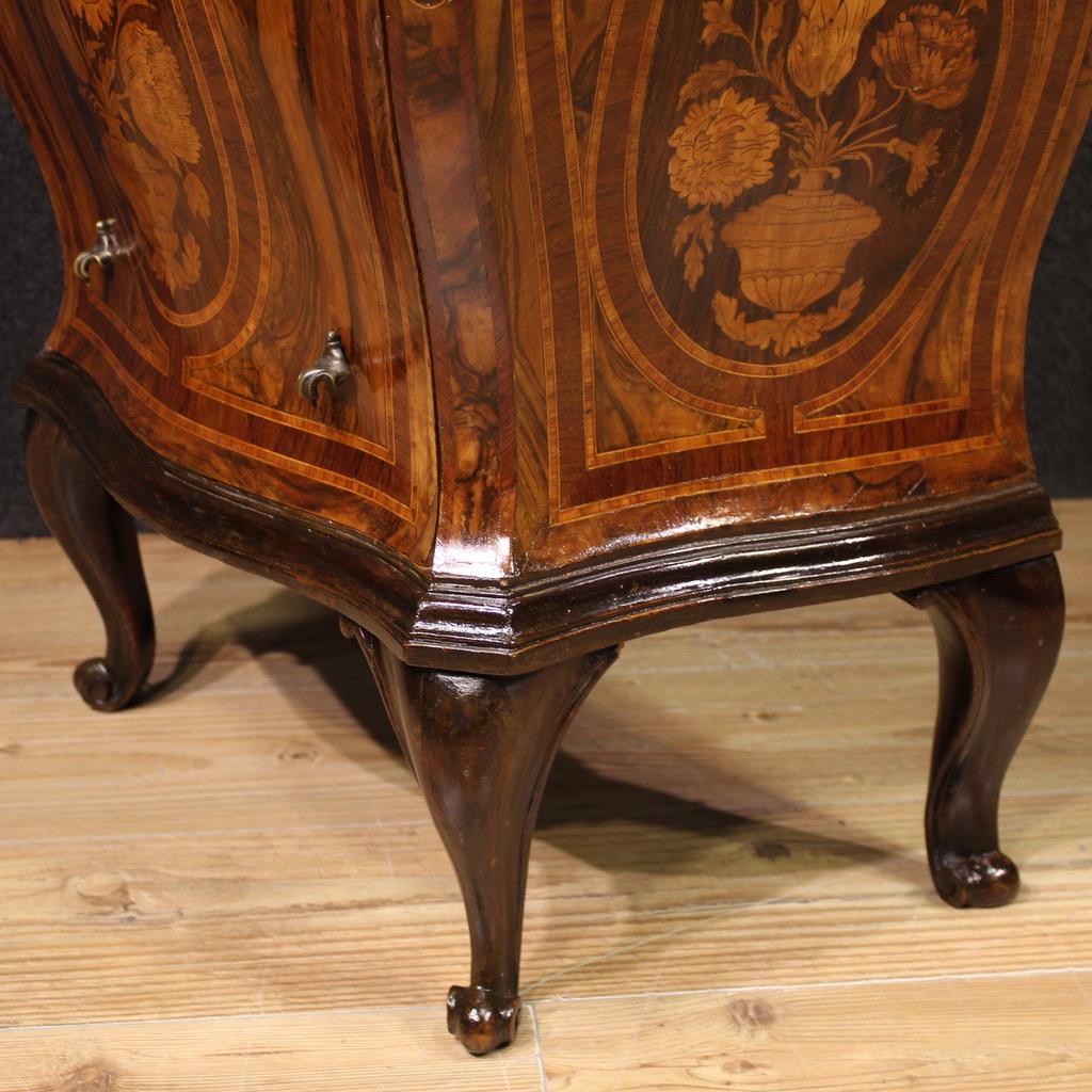Pair of 20th Century Inlaid Wood Louis XV Style Lombard Bedside Tables, 1950 In condizioni buone in vendita a Vicoforte, Piedmont