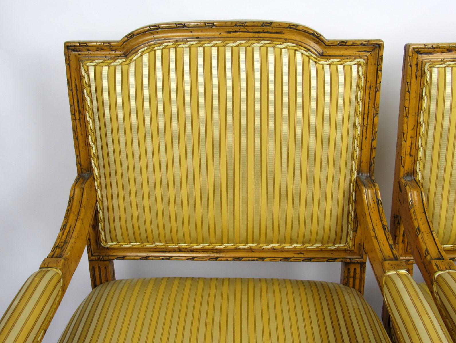 Pair of 20th Century Italian Armchairs In Good Condition In Dallas, TX