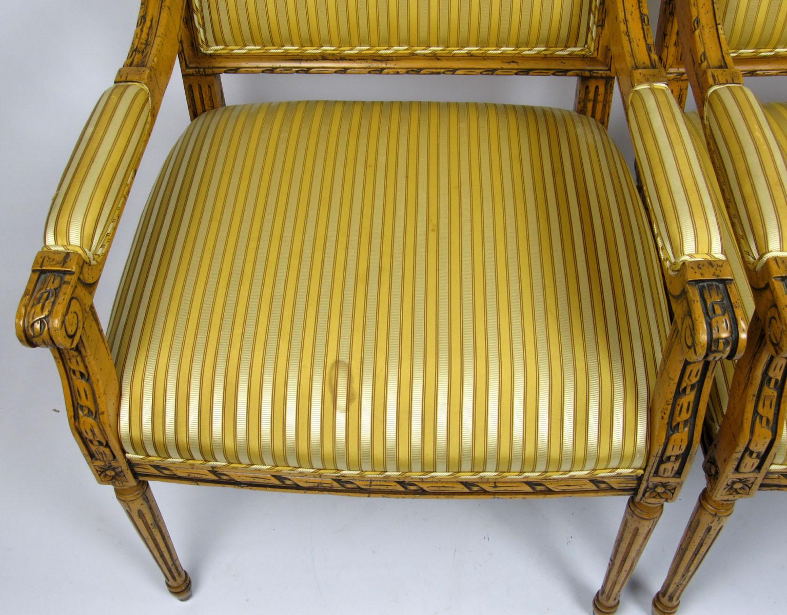 Pair of 20th Century Italian Armchairs 1