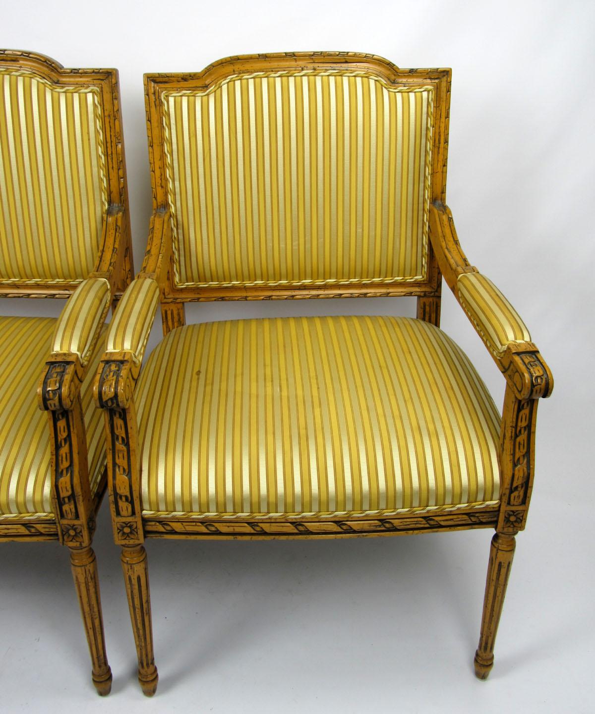 Pair of 20th Century Italian Armchairs 3