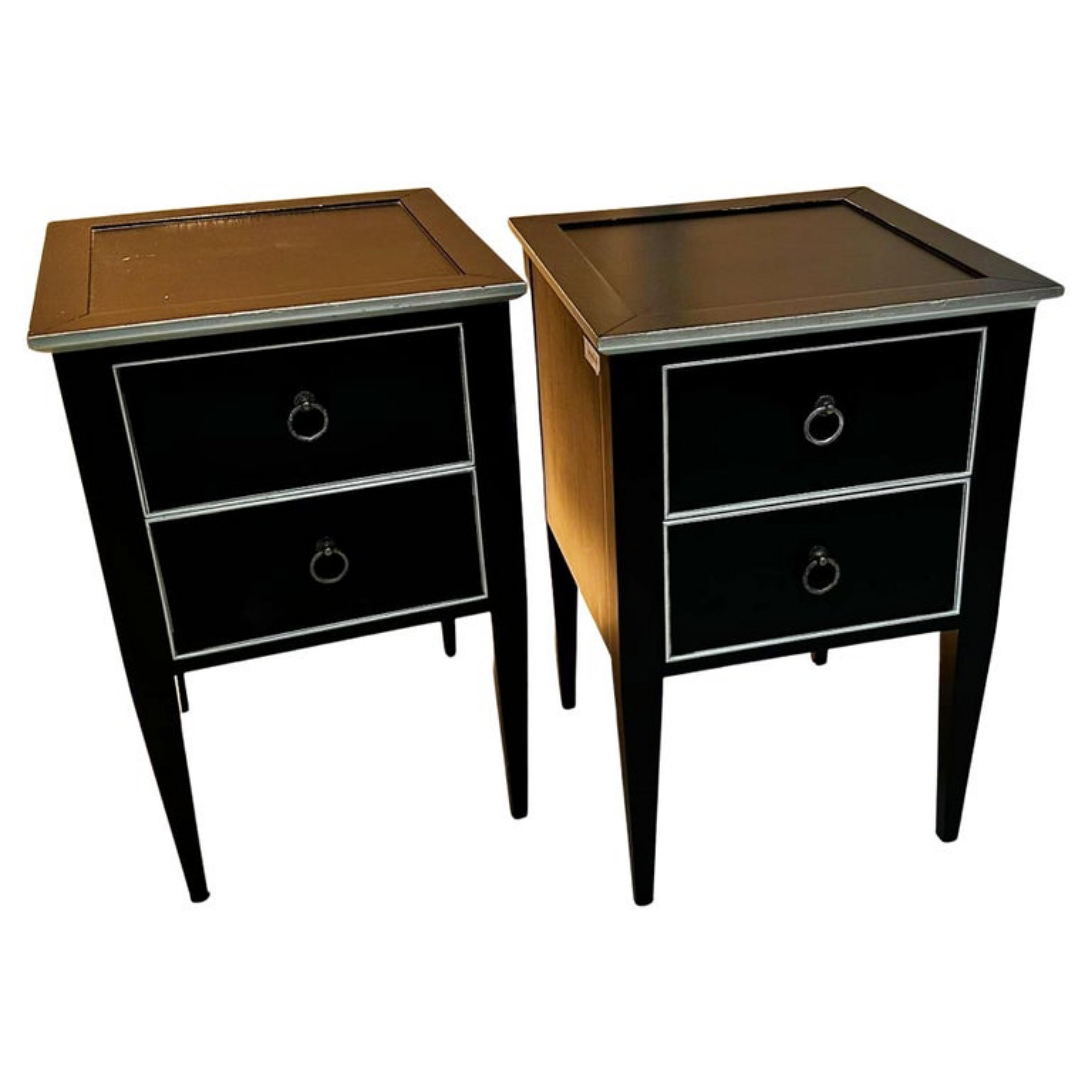 Pair of 20th century Italian bedside tables.
in black wood
Measures: 45cm x 45cm
H: 69cm
Good condition.