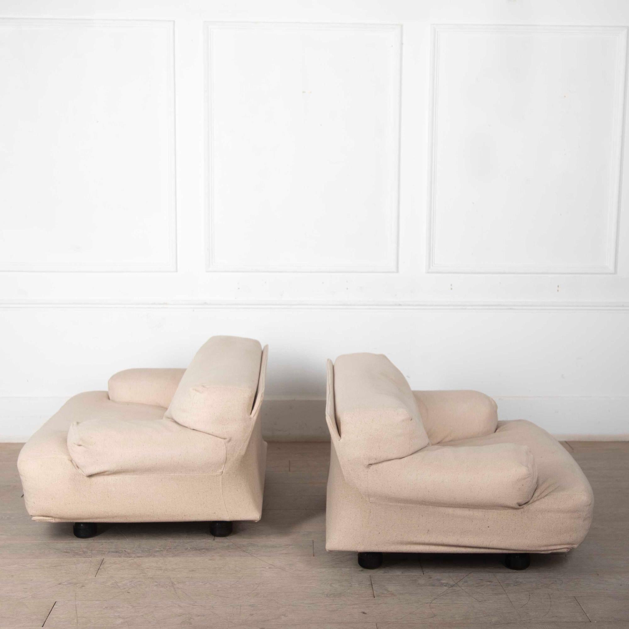 Paire de chaises italiennes Fiandra du XXe siècle par Magistretti en vente 1