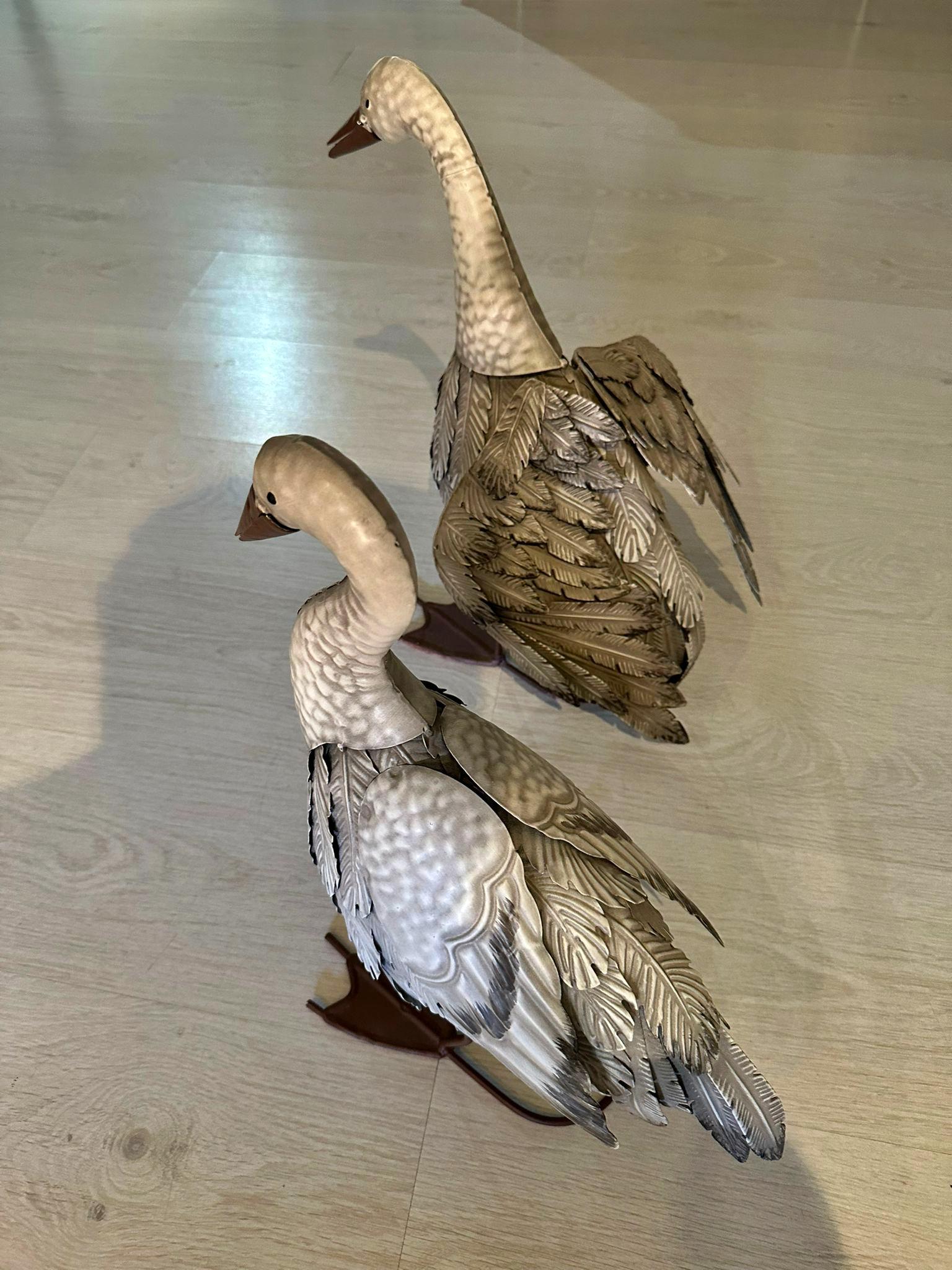 Pair of 20th Century Italian Geese
metal
45cm high x 25cm
perfect condition, like new