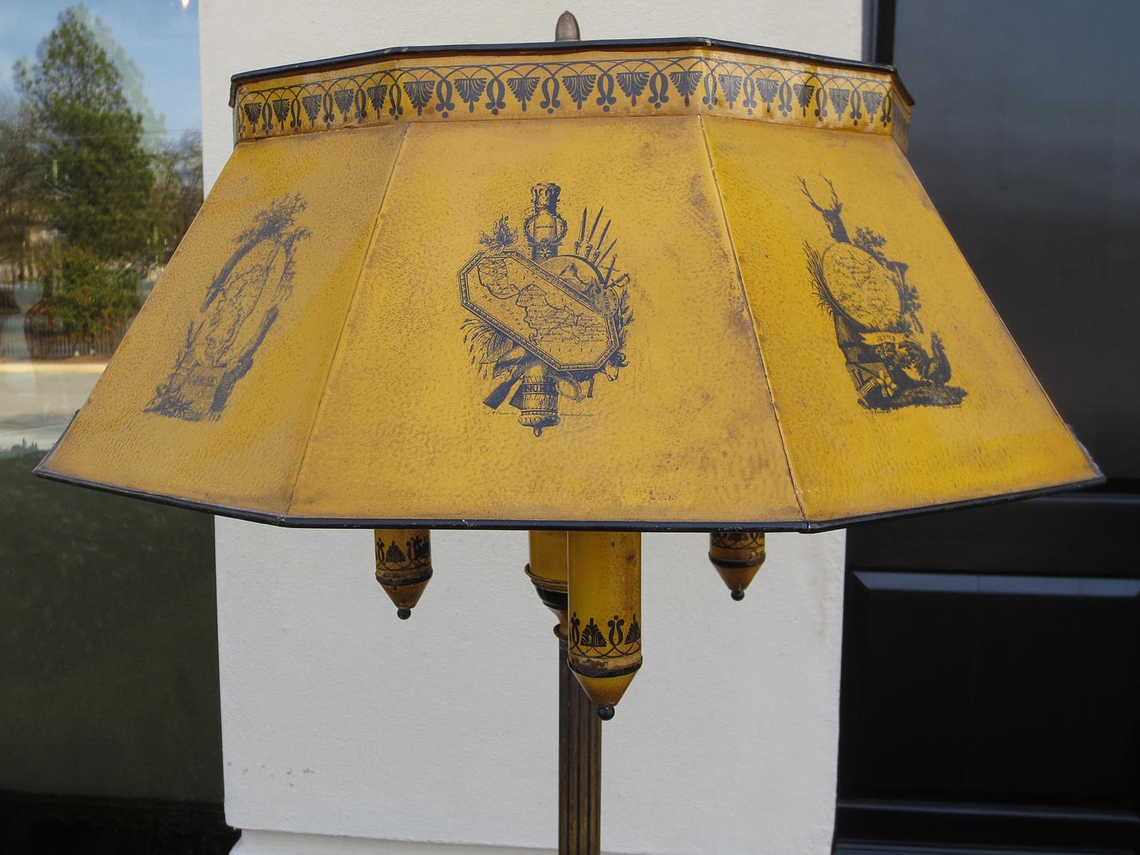 Pair of 20th Century Italian Large Tole Yellow Floor Lamps For Sale 3