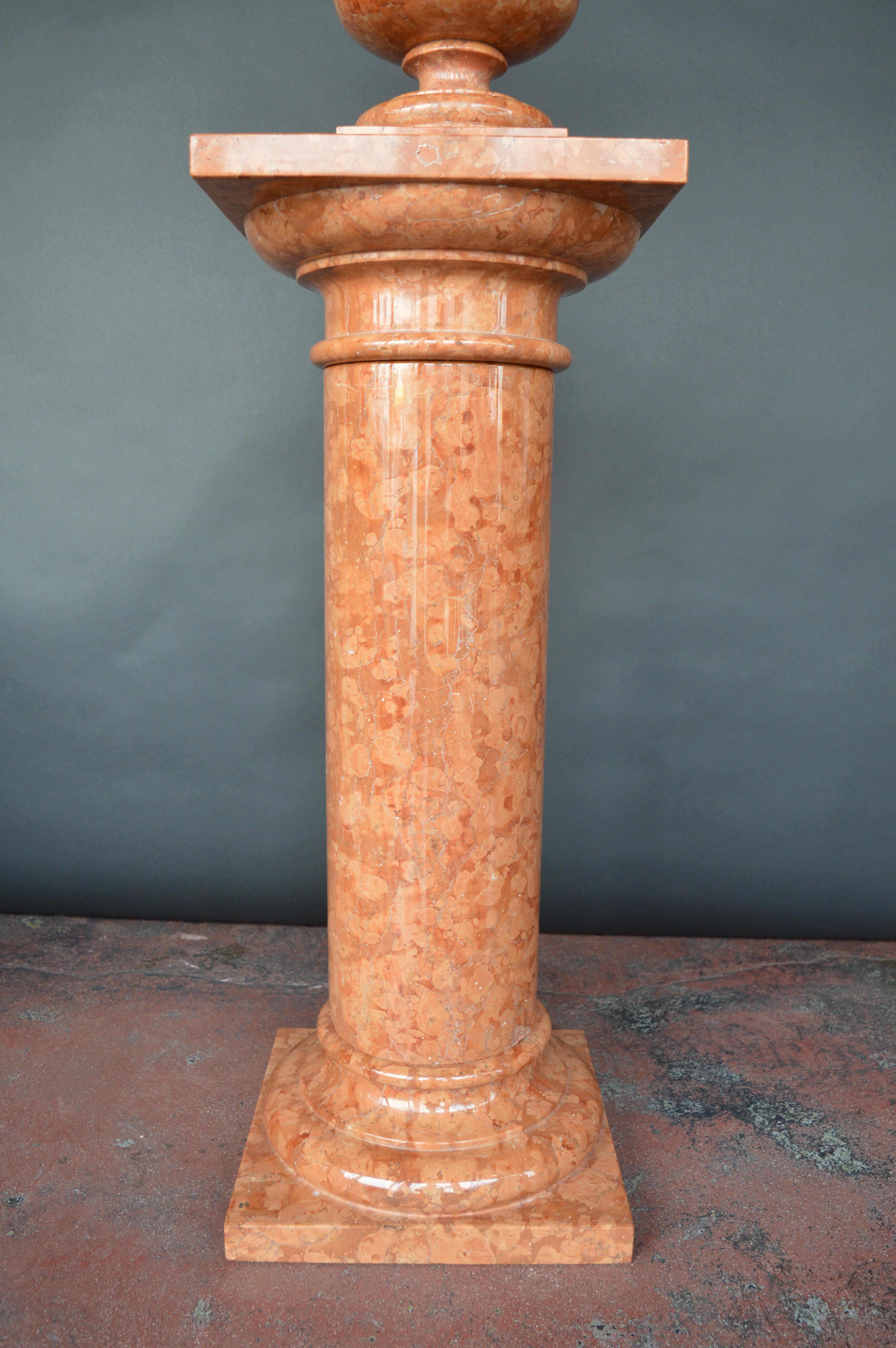 Pair of 20th Century Italian Marble Pedestals with Urns 2