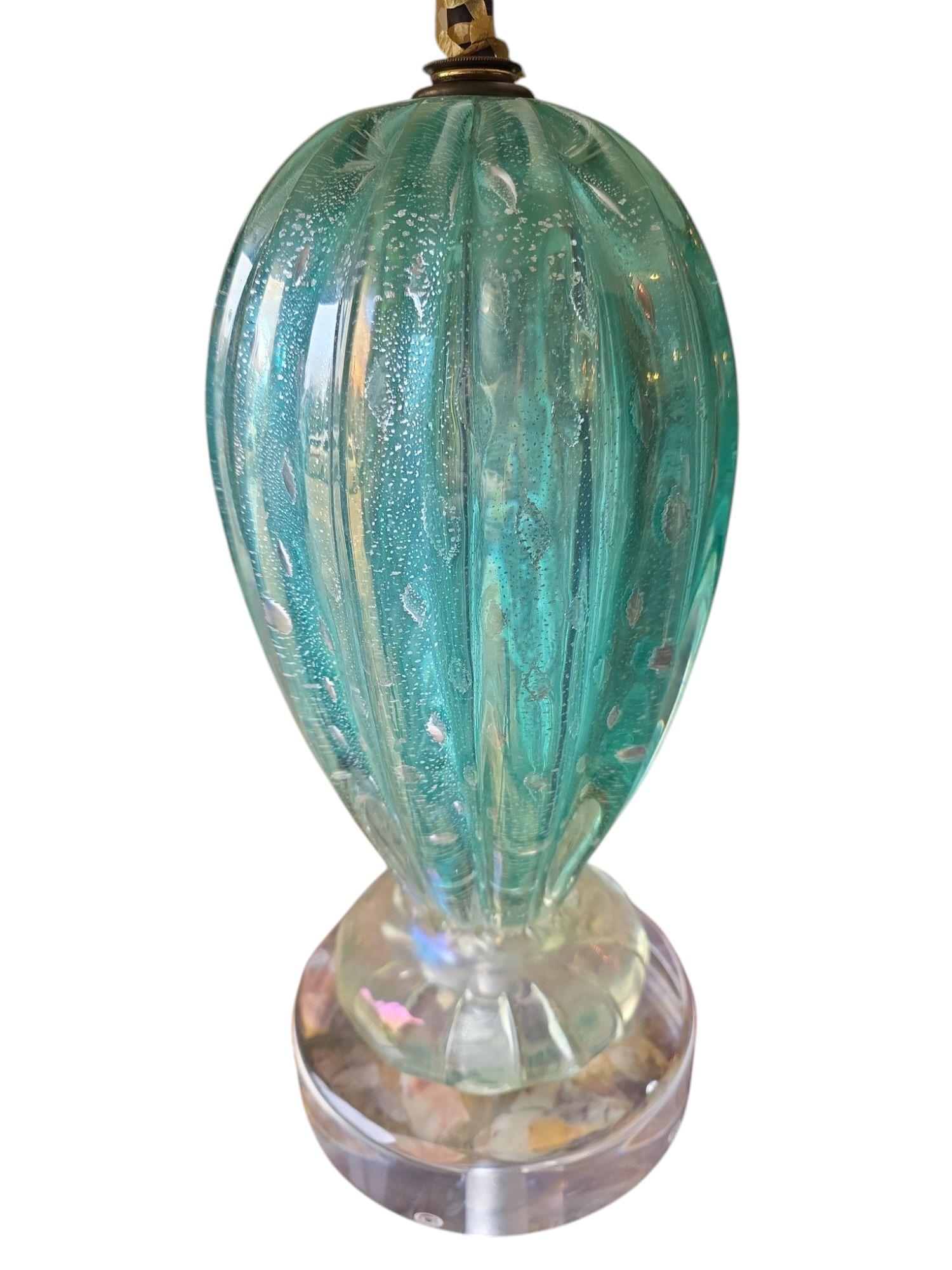 Mid-Century Modern Paire d'objets du 20e siècle  Lampes Murano italiennes du milieu du siècle en aqua-marine en vente