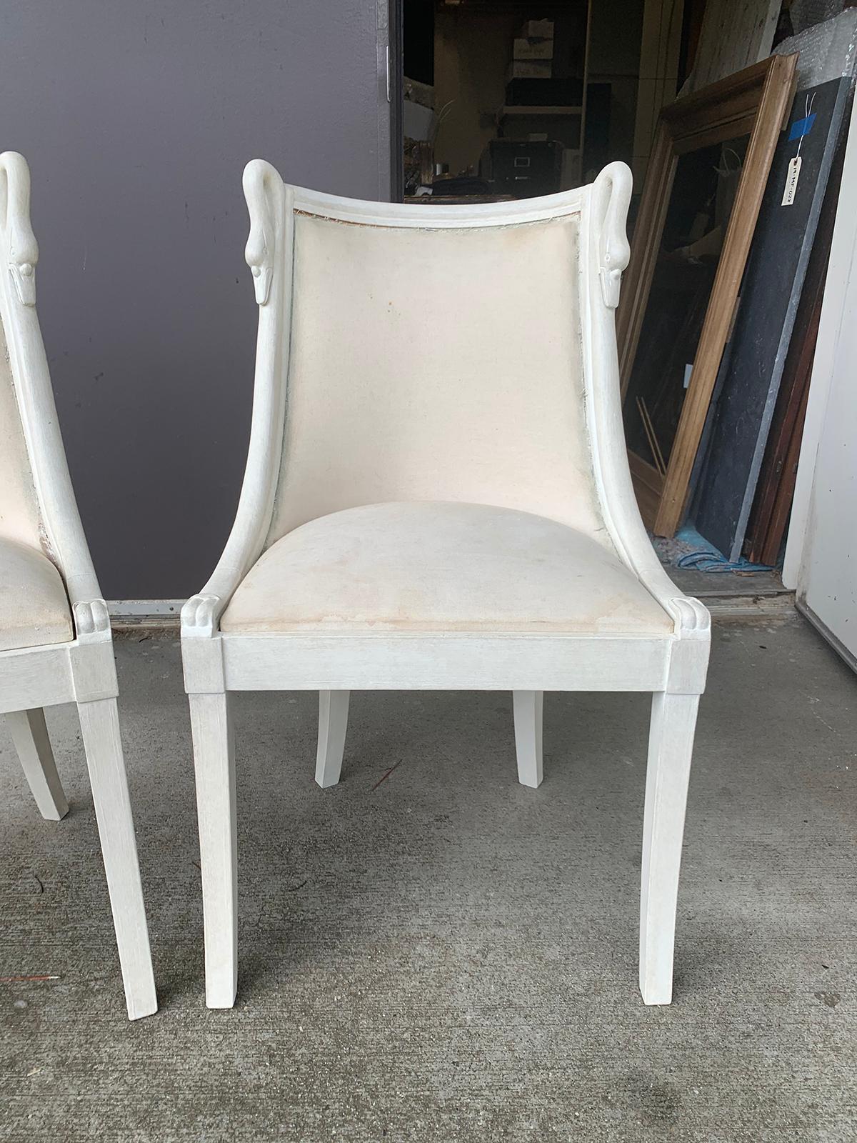 Pair of 20th Century Italian Neoclassical Gondola Painted Chairs with Swan Motif 7