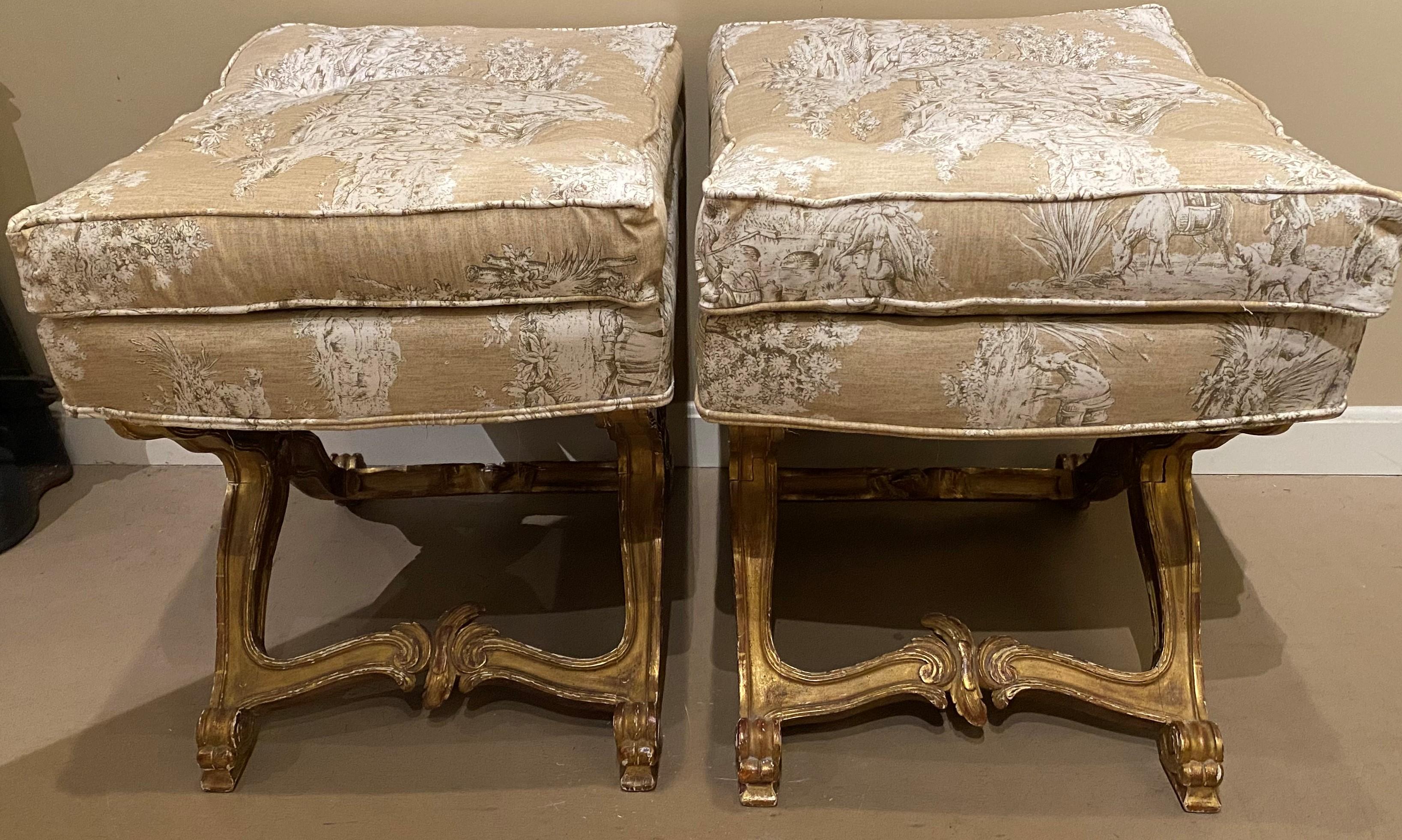 Hand-Carved Pair of 20th Century Italian Style Giltwood Upholstered Ottomans