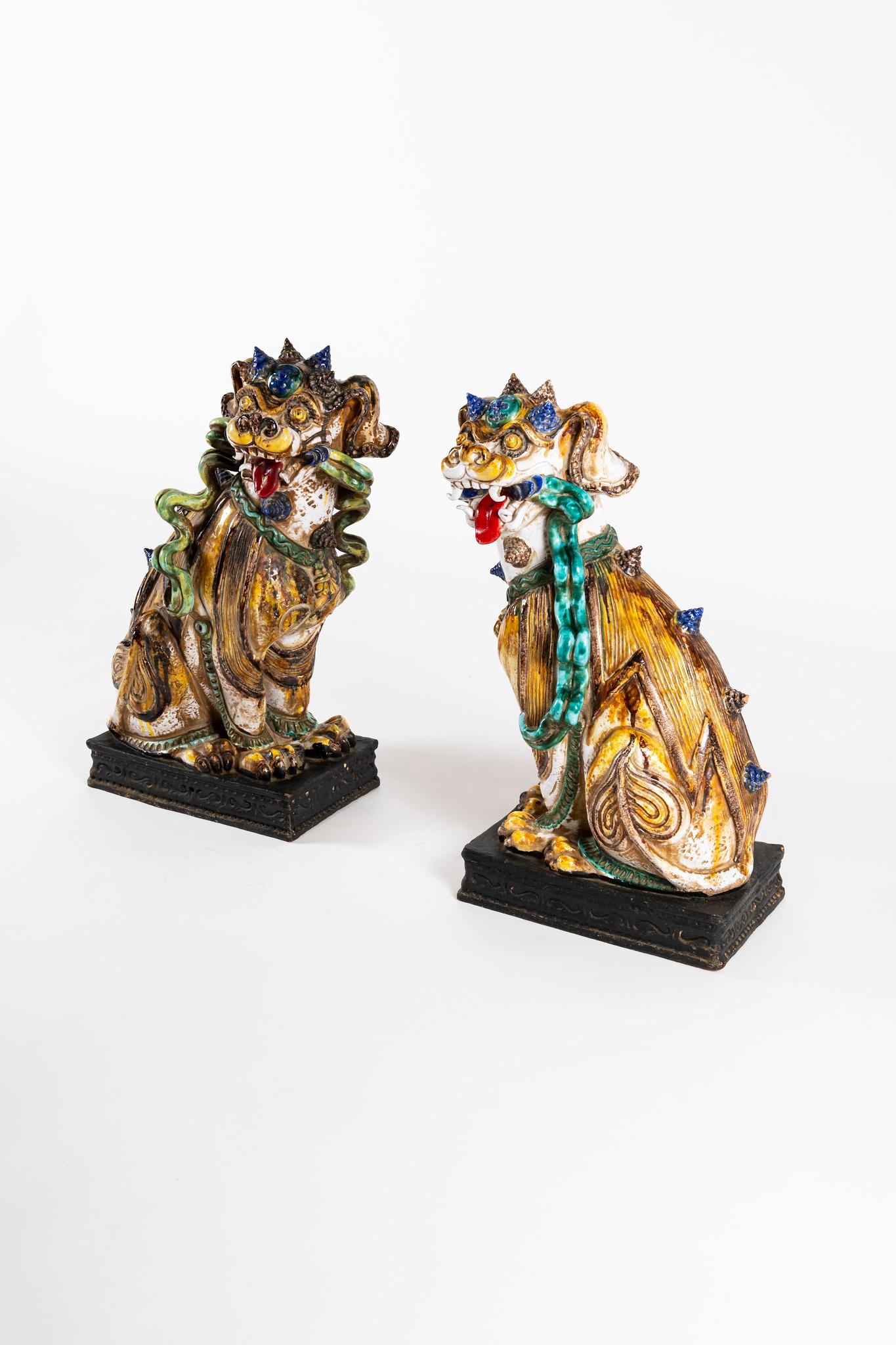 Paar italienische Terrakotta-F Fu-Hunde des 20. Jahrhunderts im Angebot 7