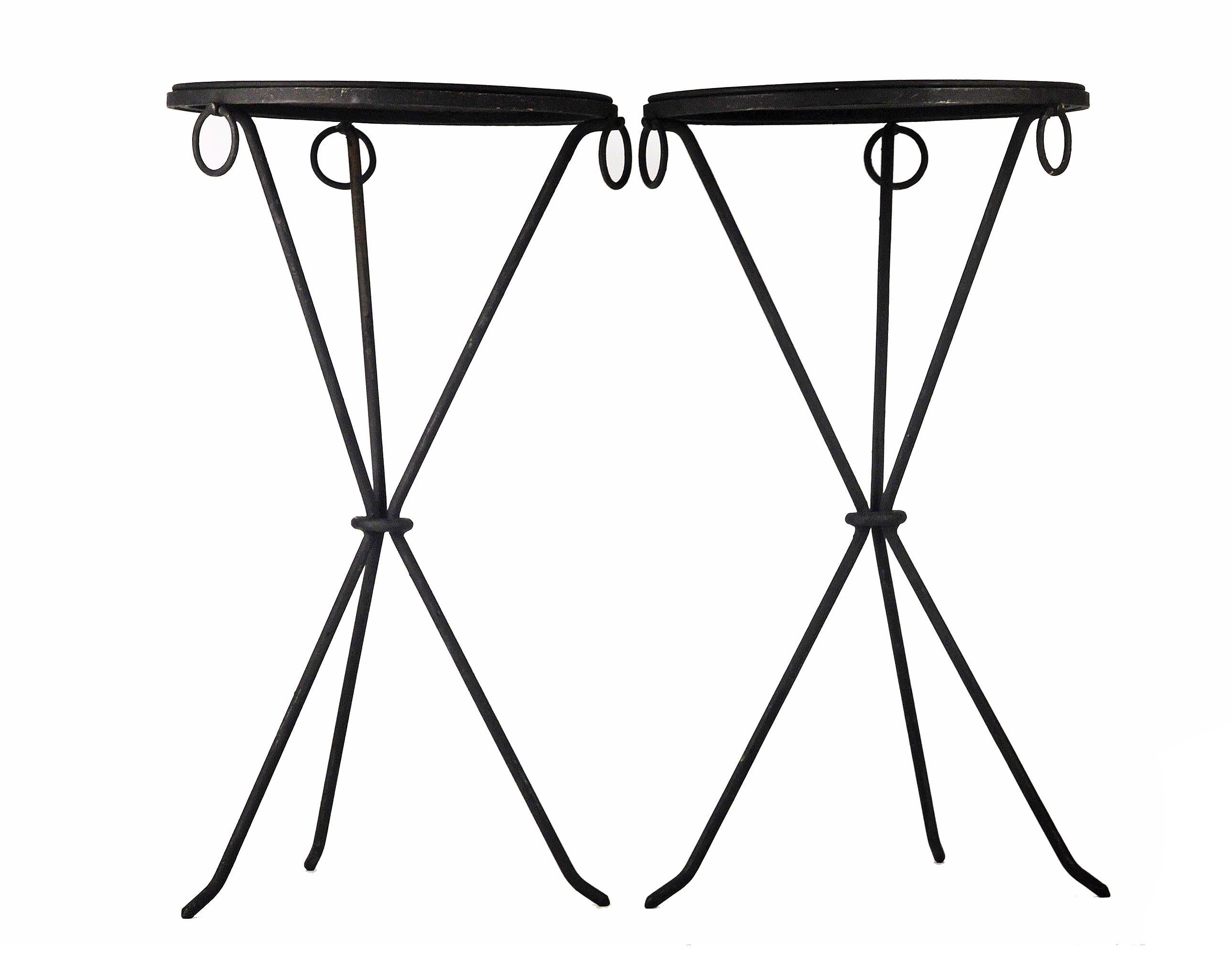 Mid-Century Modern Paire de tables en fer Guéridon Design/One du 20e siècle par Comte en vente