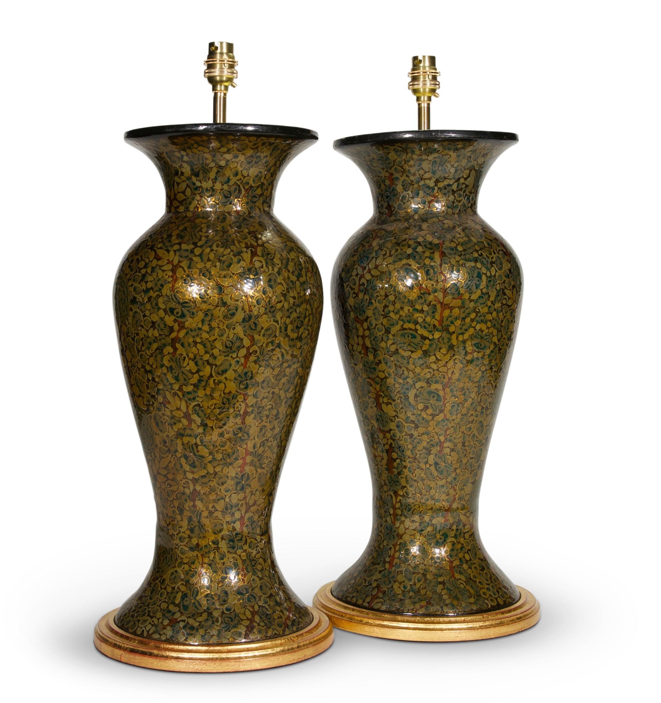 Indian Pair of 20th Century Kashmiri Lacquered Gold Antique Table Lamps For Sale
