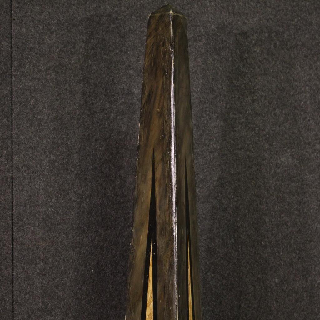 Paire d'obélisques italiens en bois laqué et peint du 20e siècle, années 1930 en vente 3