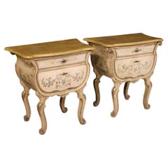 Pareja de mesillas de noche venecianas del siglo XX en madera lacada y pintada, años 50