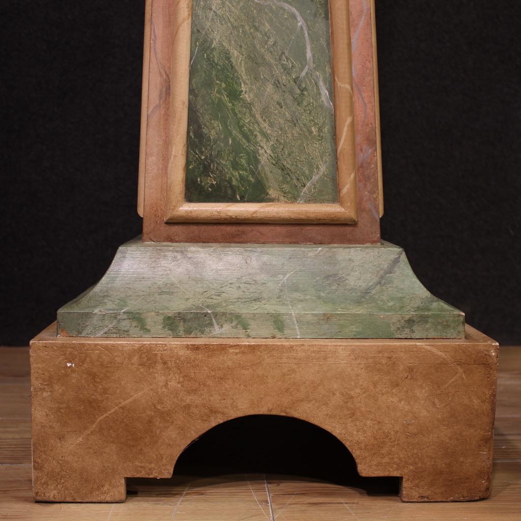 Pair of 20th Century Lacquered Faux Marble Italian Columns, 1970 in vendita 7