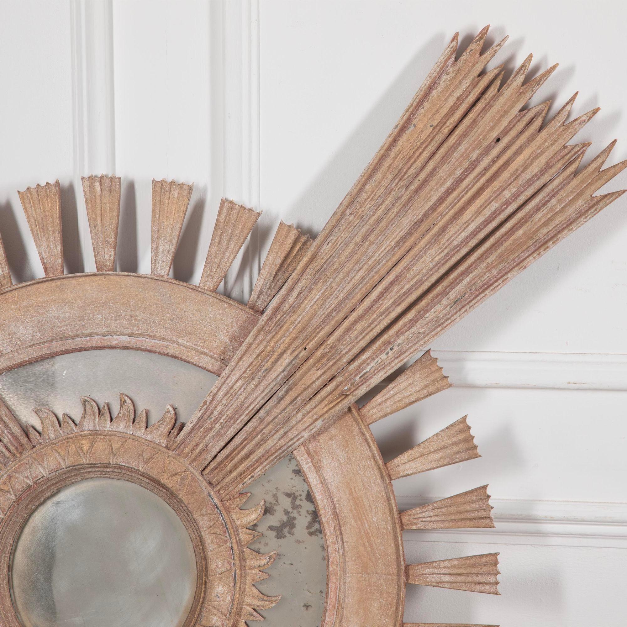 Pair of 20th Century Large Italian Sunburst Mirrors In Good Condition For Sale In Gloucestershire, GB