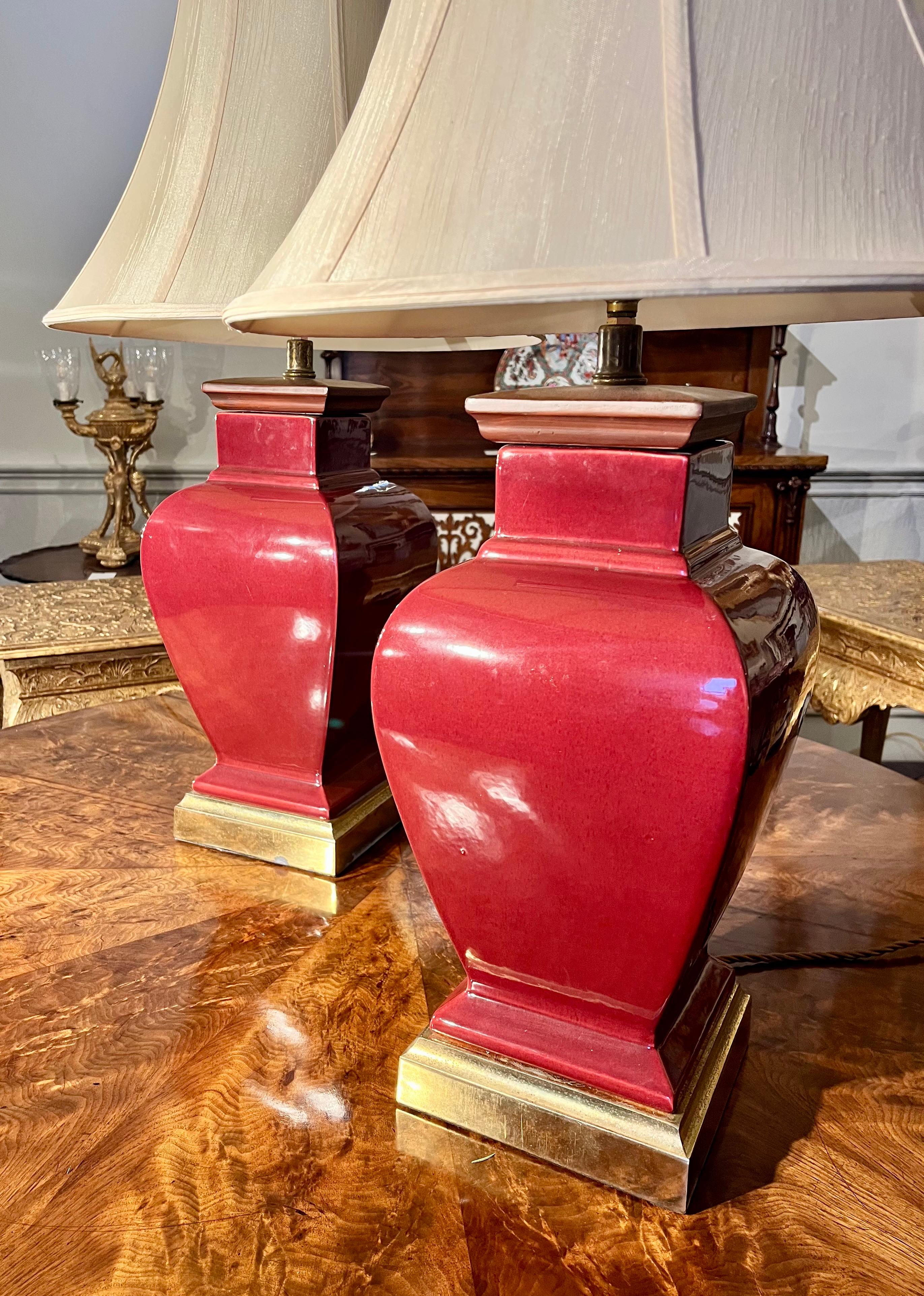 Ceramic Pair of 20th Century Large Red Table lamps on gilt bases For Sale