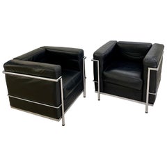 Pair of 20th Century Le Corbusier Style Black Leather Club Chairs Made in Italy