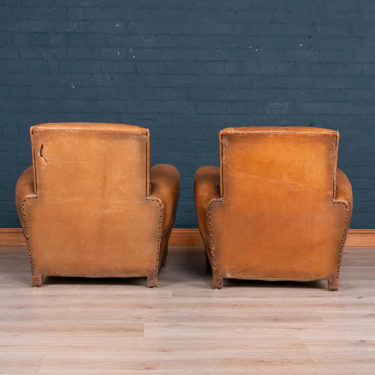 Pair of 20th Century Leather Club Chairs, circa 1930 In Fair Condition In Royal Tunbridge Wells, Kent