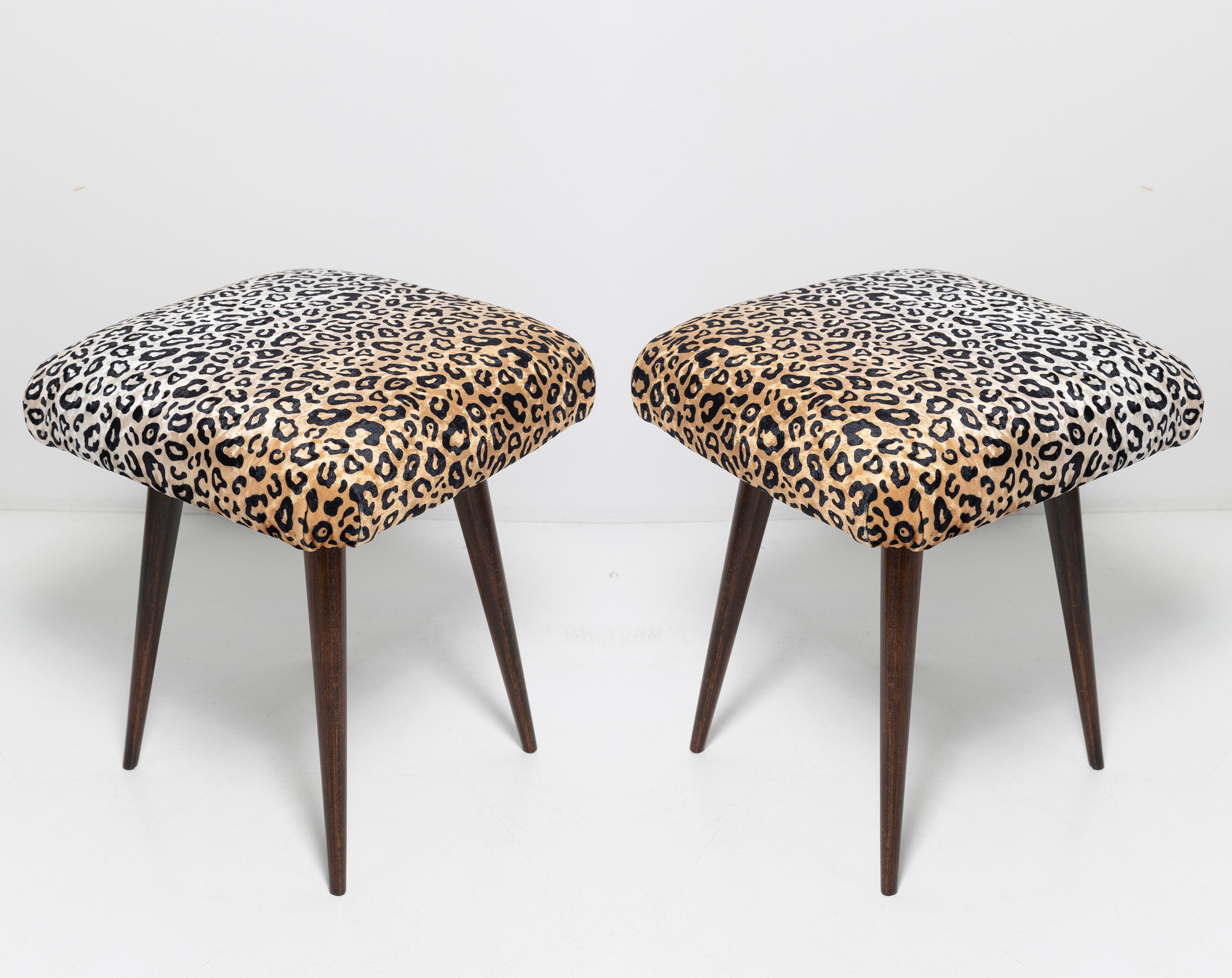 Stools from the turn of the 1960s and 1970s. High-quality printed velvet - soft and very pleasant to the touch, vivid and natural colors - a beautiful, original pattern! The stools consists of an upholstered part, a seat and wooden legs narrowing