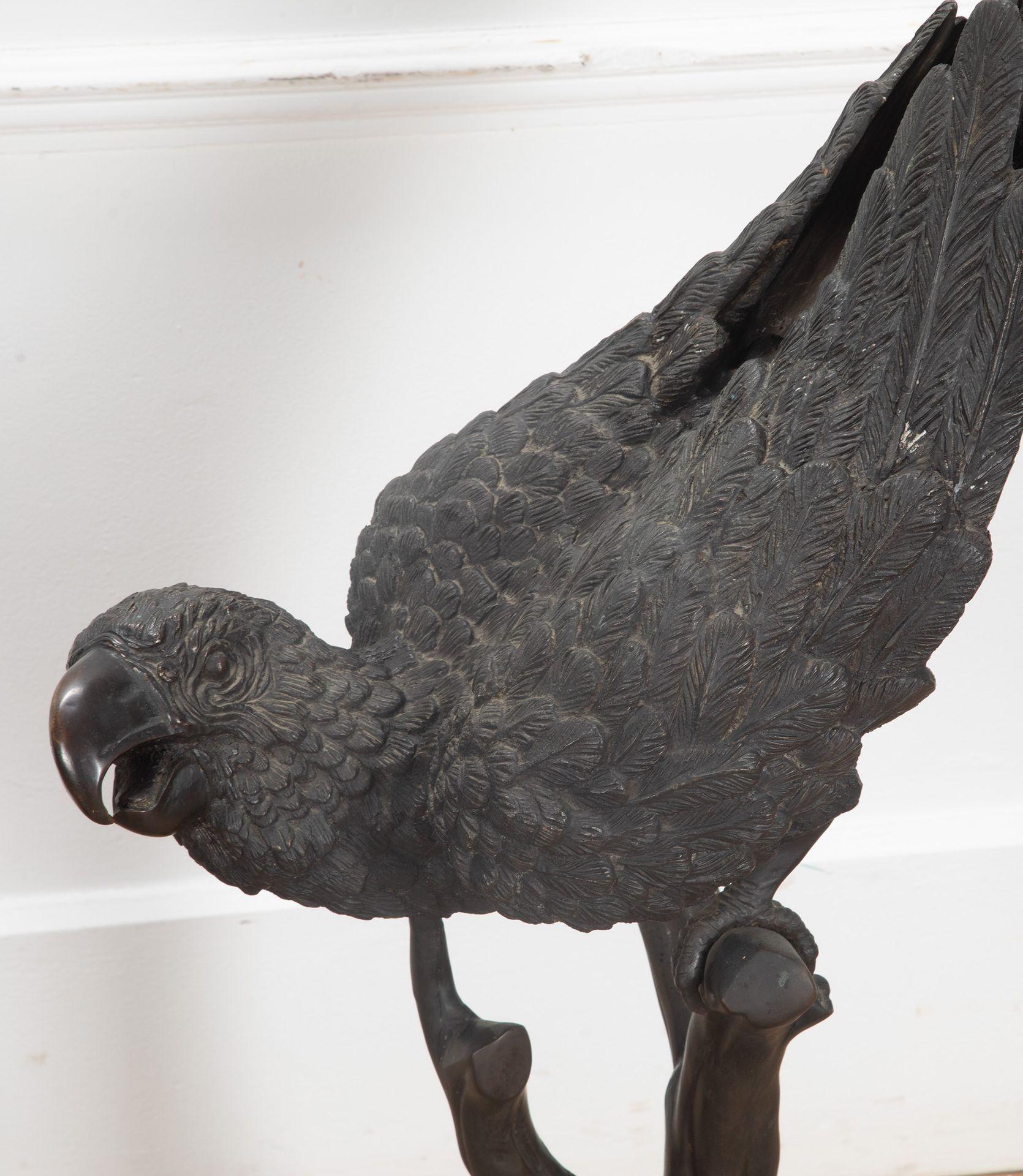 Pair of 20th Century Life Size Bronze Macaw Birds In Good Condition For Sale In Gloucestershire, GB