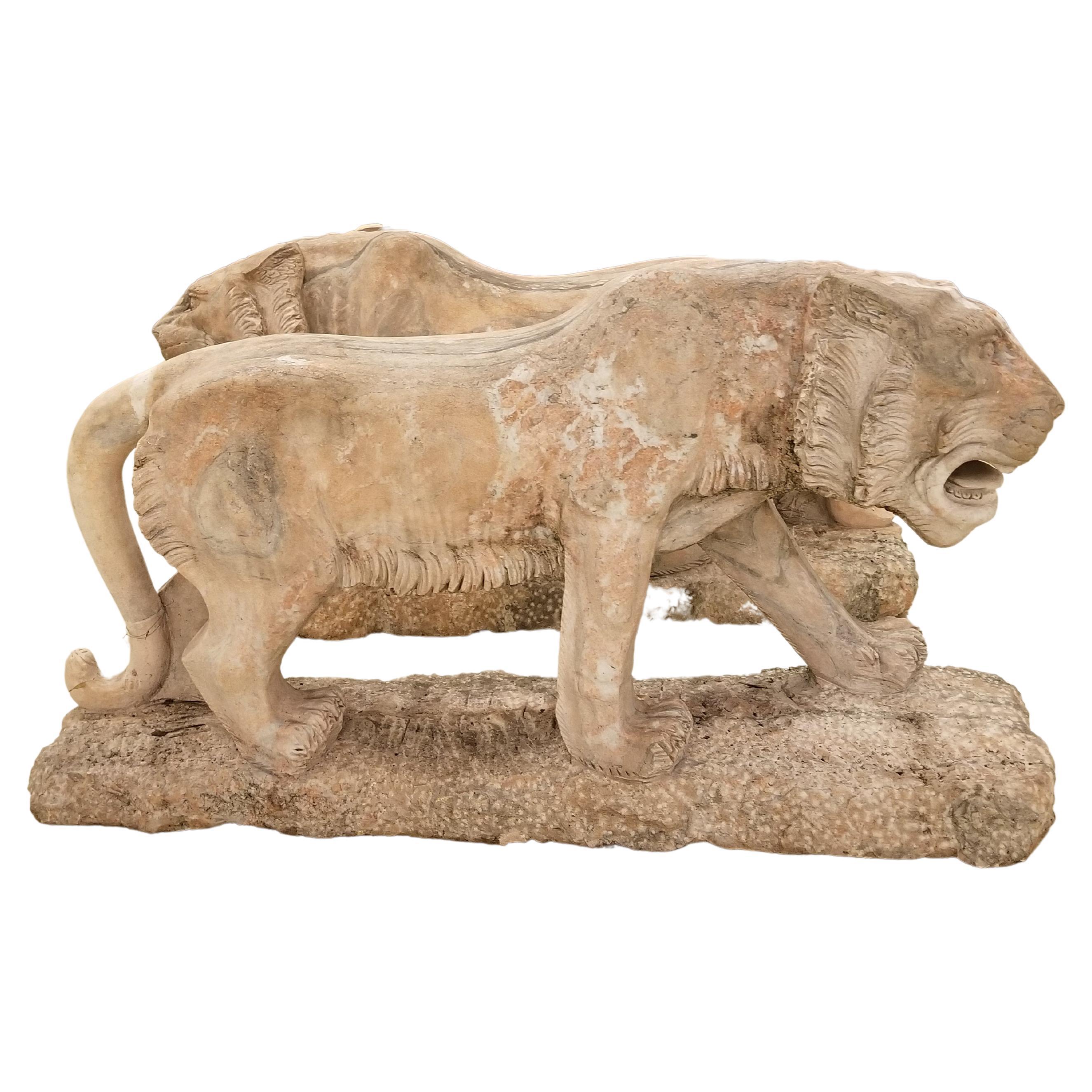 Pair of mid 20th century Italian Lions For Sale at 1stDibs