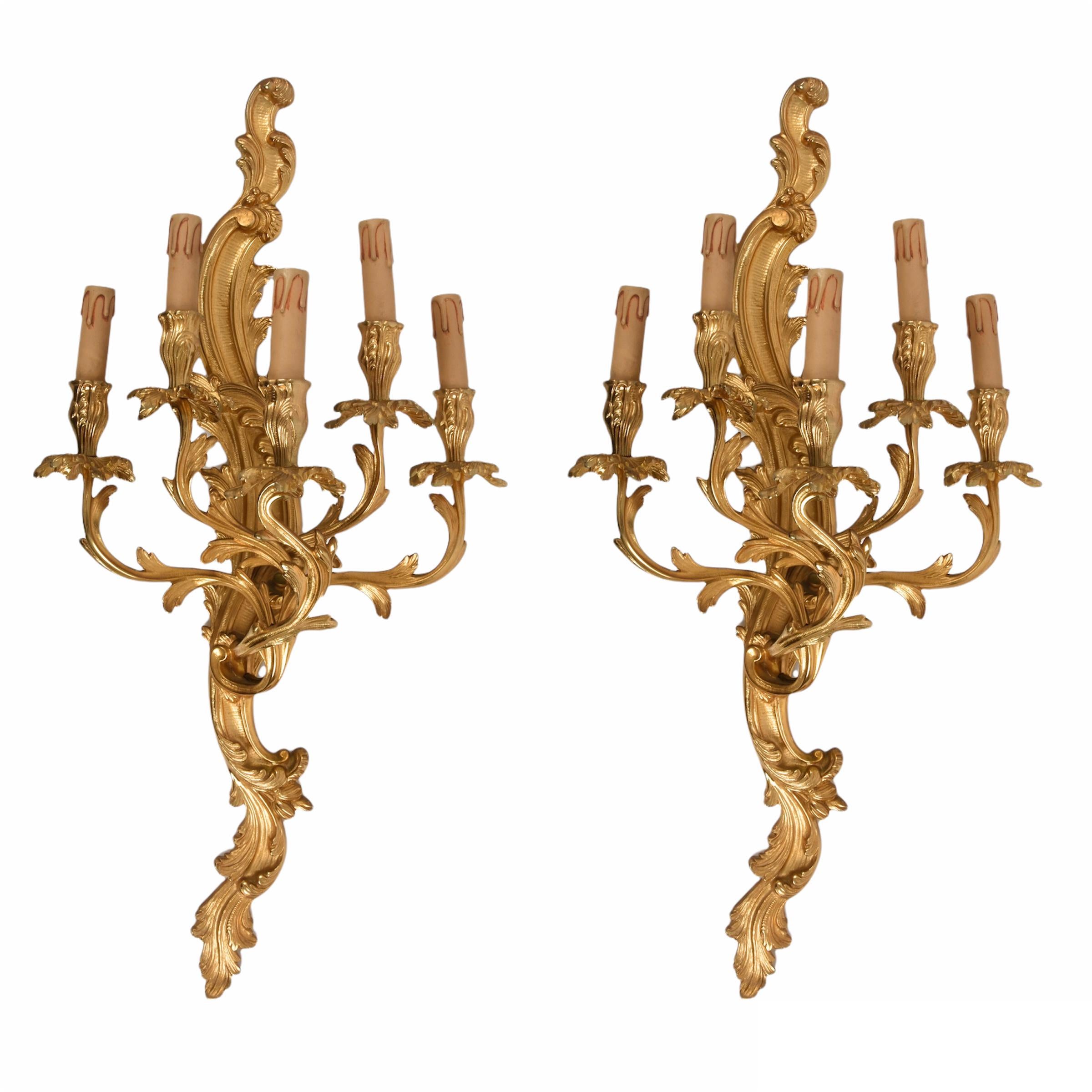 Pair of 20th Century Louis XV Style Gilded Bronze Ormolu French Wall Lights For Sale 4