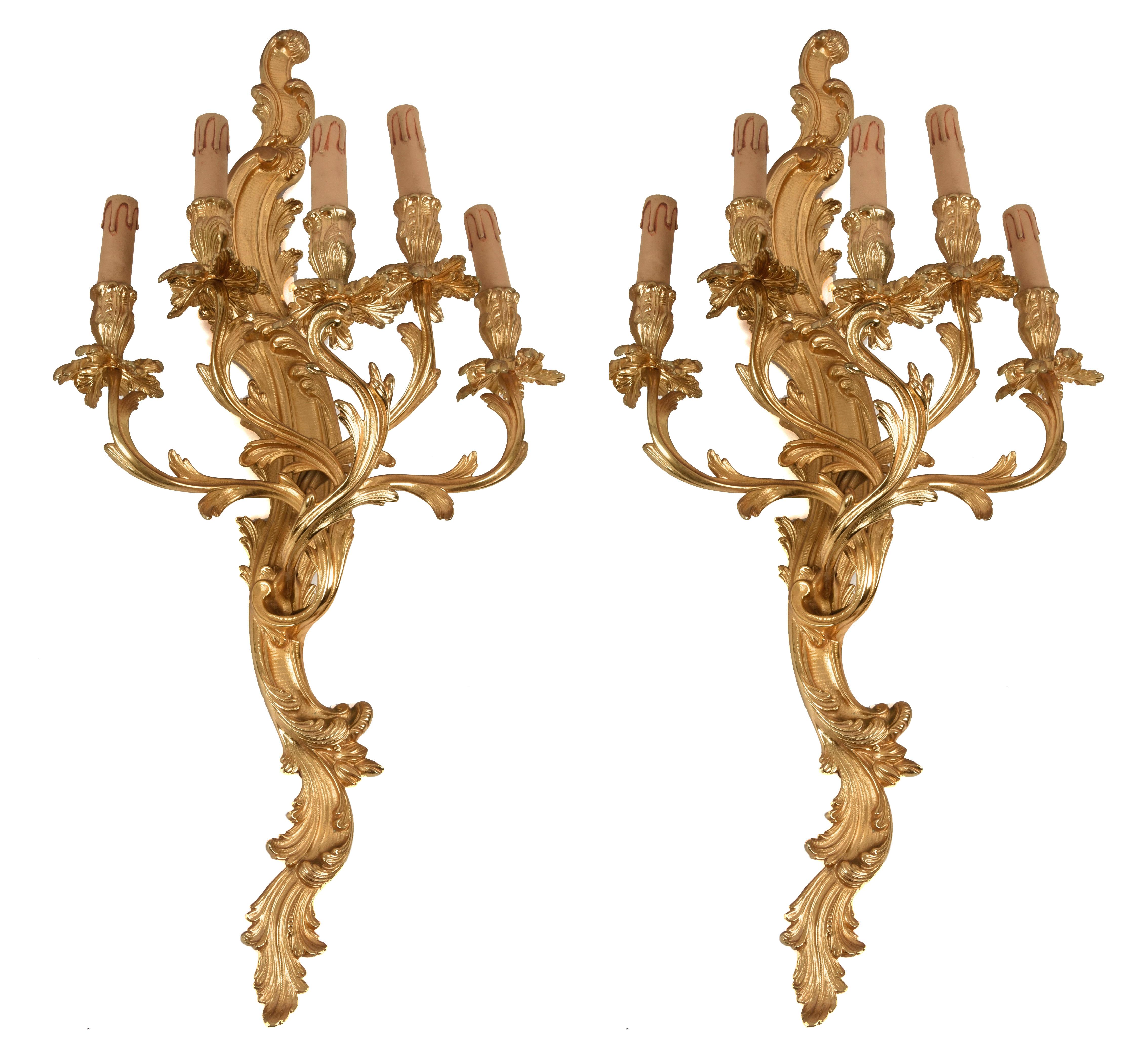 Pair of 20th Century Louis XV Style Gilded Bronze Ormolu French Wall Lights For Sale 2