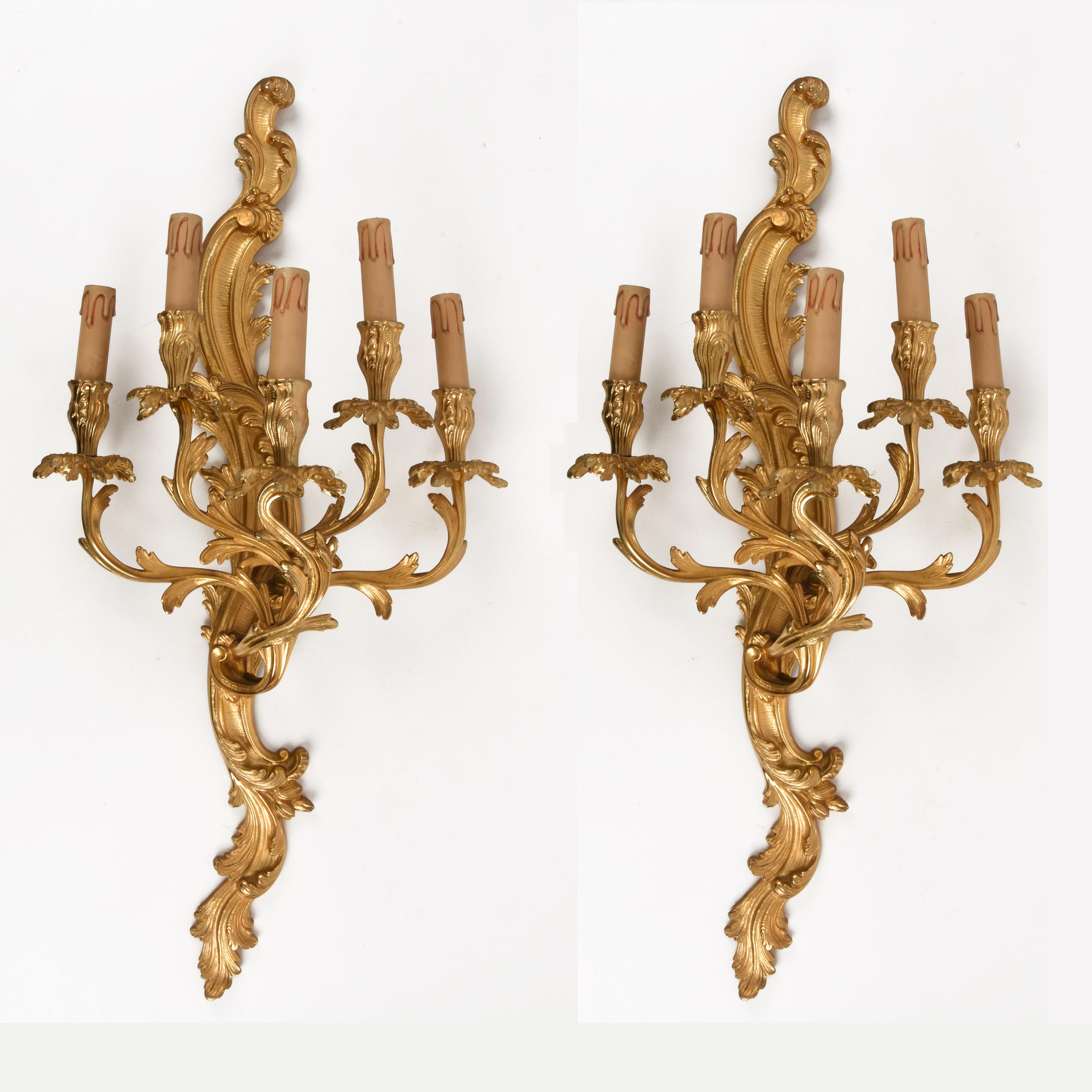 Pair of 20th Century Louis XV Style Gilded Bronze Ormolu French Wall Lights For Sale 3