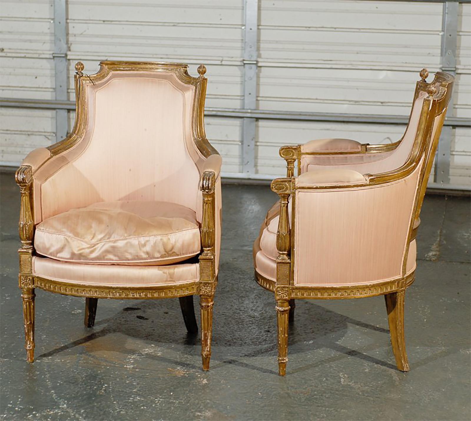 Pair of 20th Century Louis XVI Style Giltwood Bergère Chairs (Französisch)