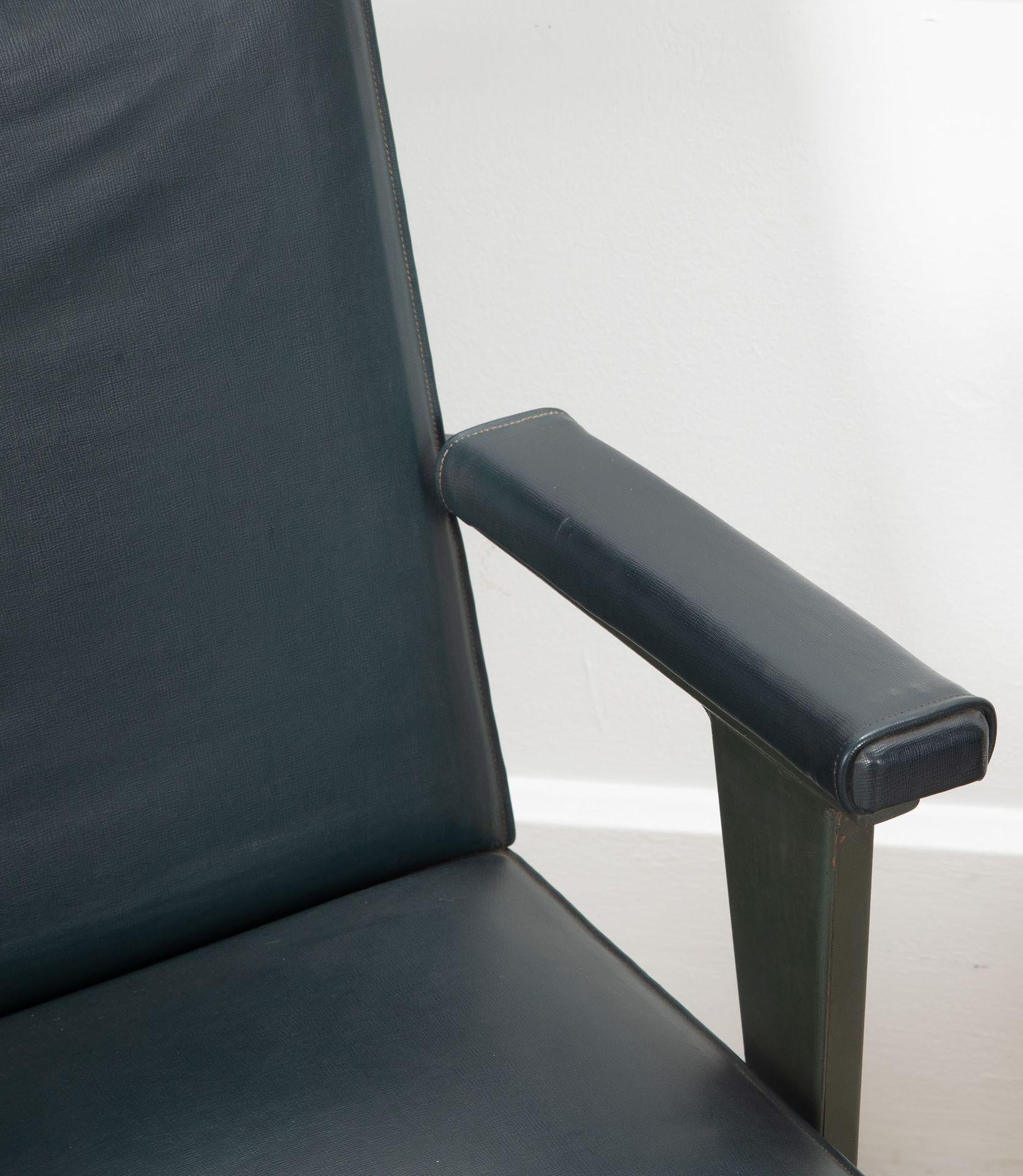 Paire de chaises de la Maison Dominique du 20e siècle en vente 3