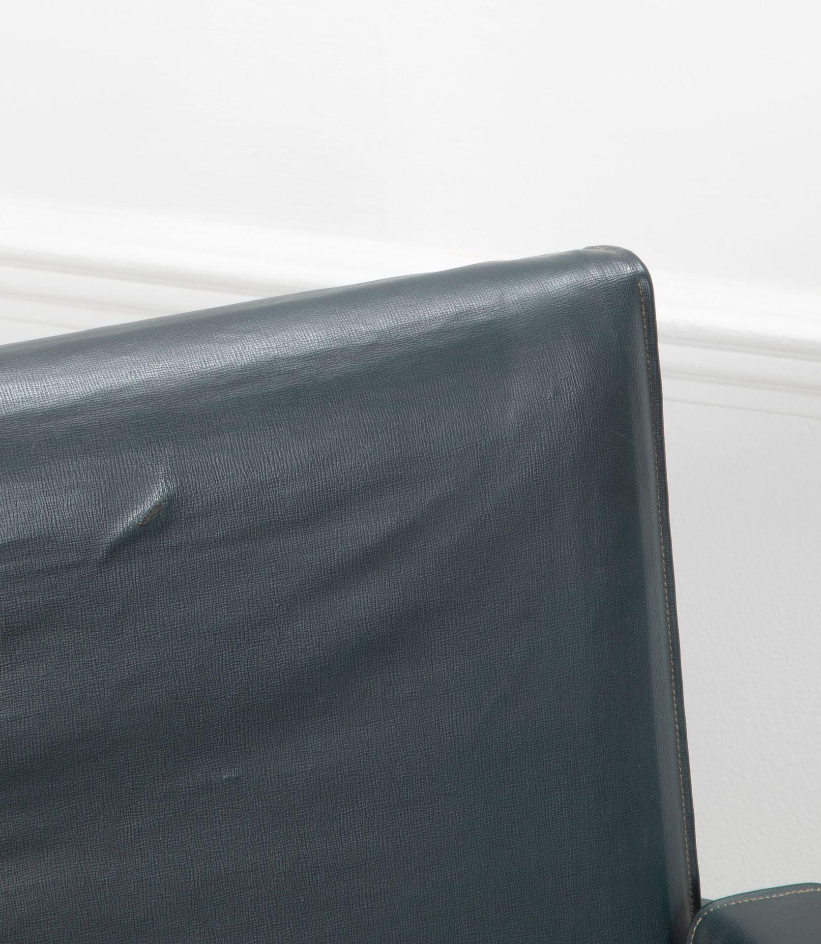 Paire de chaises de la Maison Dominique du 20e siècle en vente 4