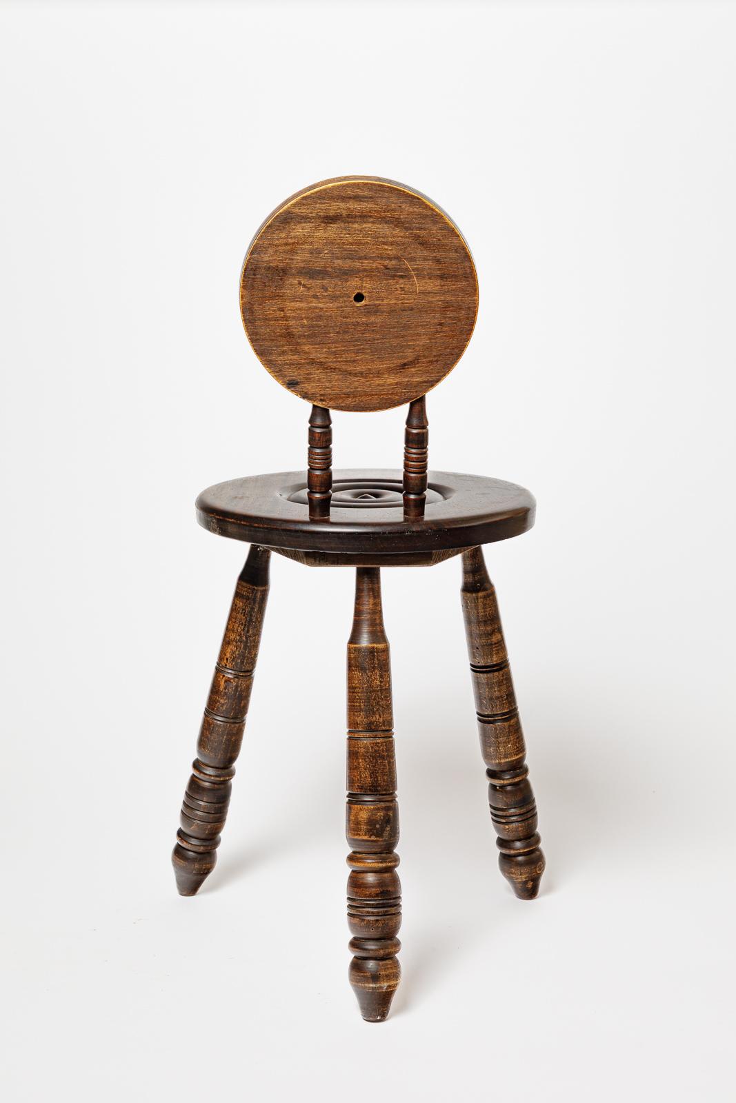 Pair of 20th century modernist wood low chairs or stools 1950 french design For Sale 1