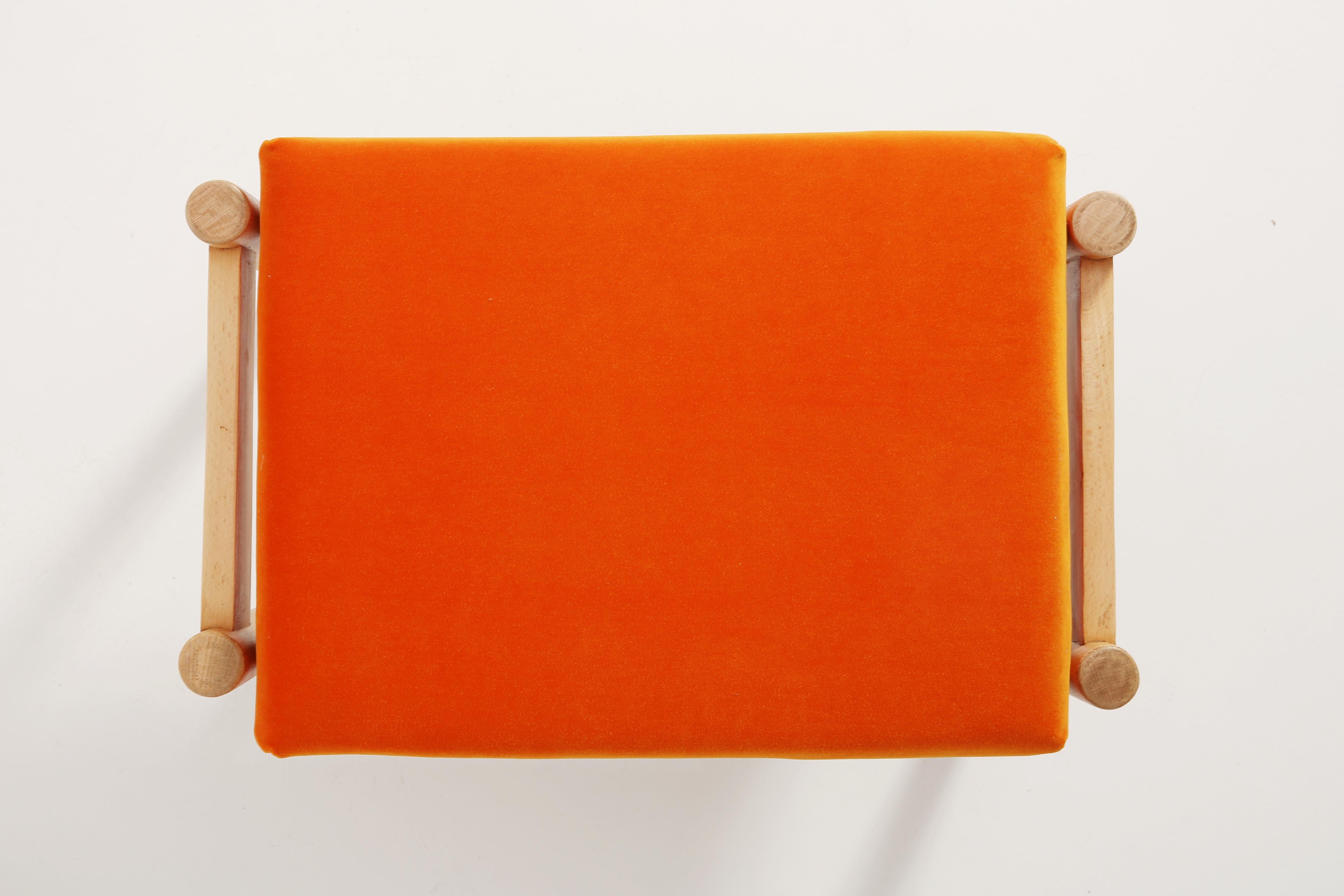 Polonais Paire de repose-pieds vintage en velours orange du 20ème siècle, Edmund Homa, années 1960 en vente